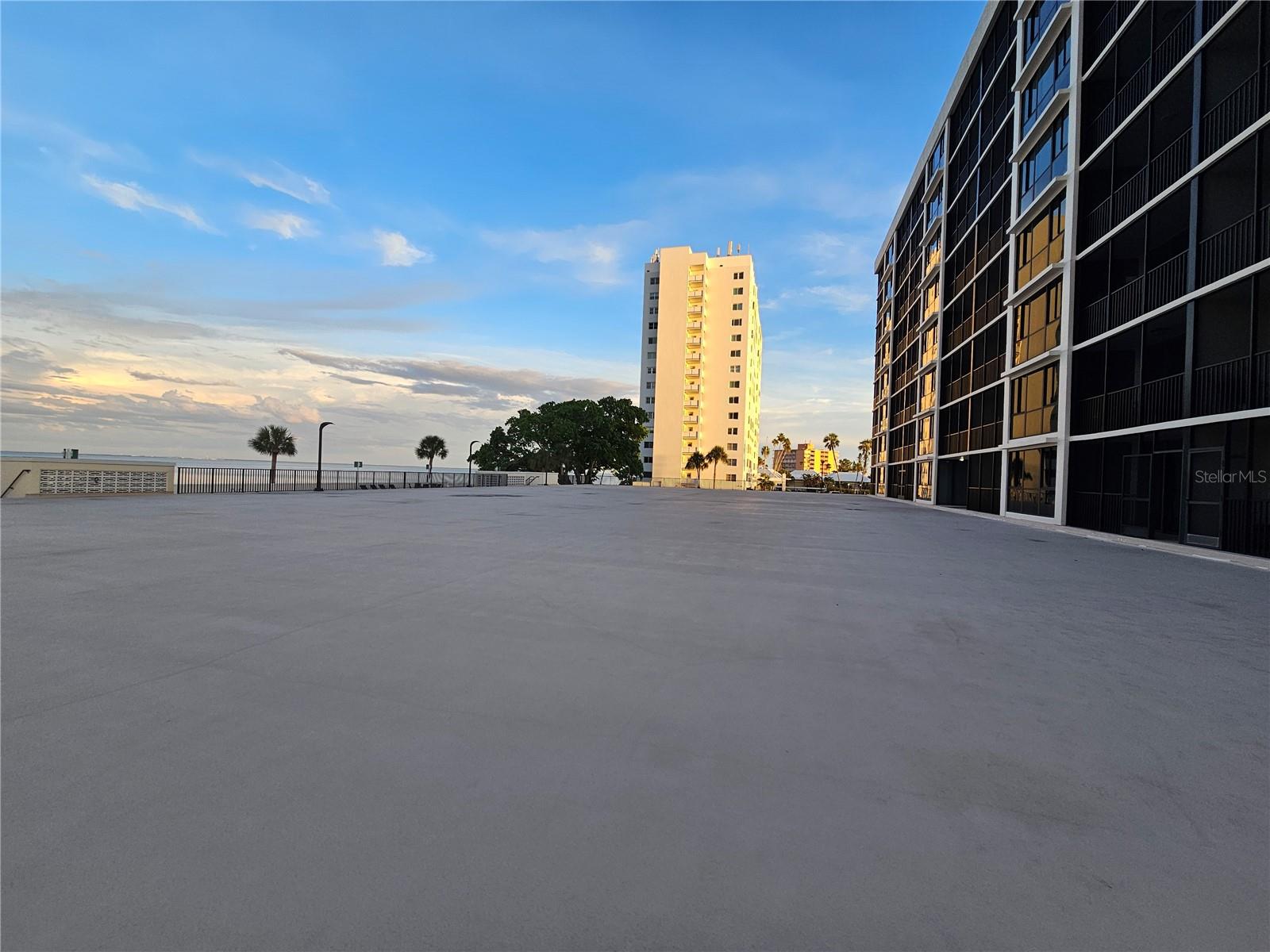 Image 23 of 30 For 7100 Sunshine Skyway Lane S 205