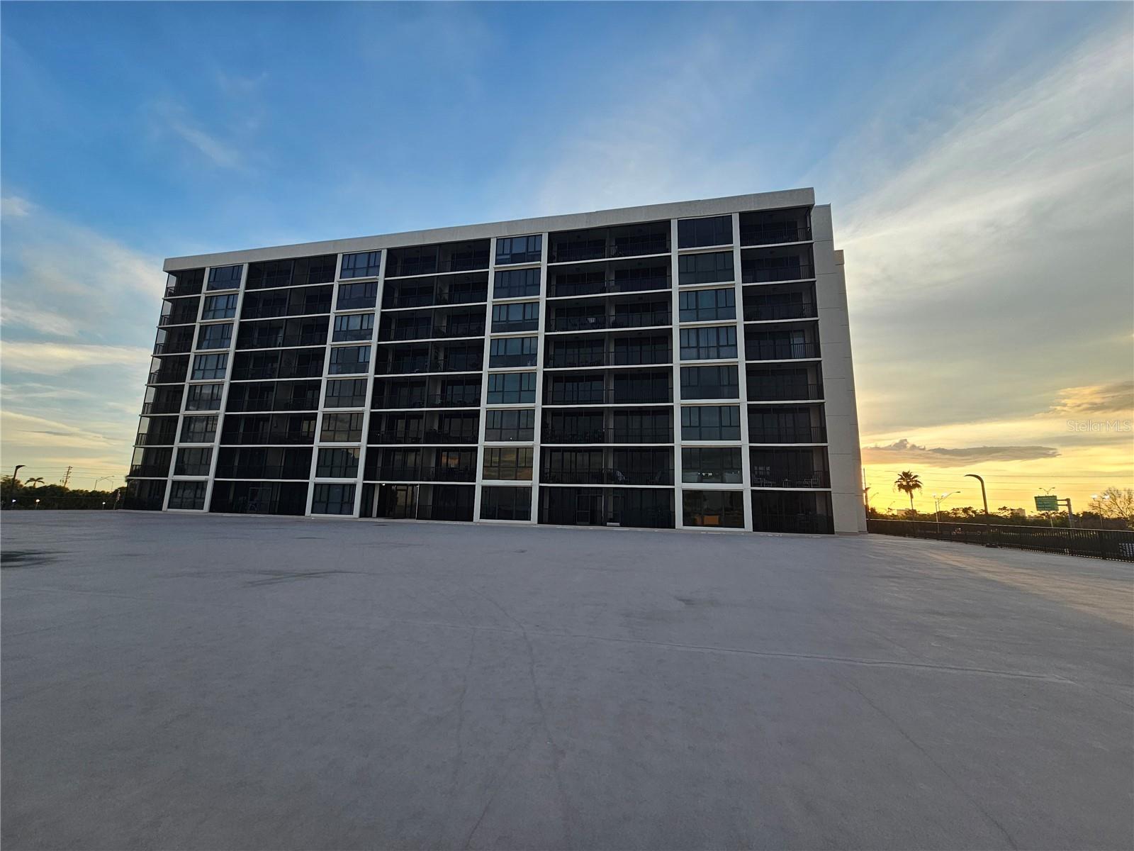 Image 26 of 30 For 7100 Sunshine Skyway Lane S 205
