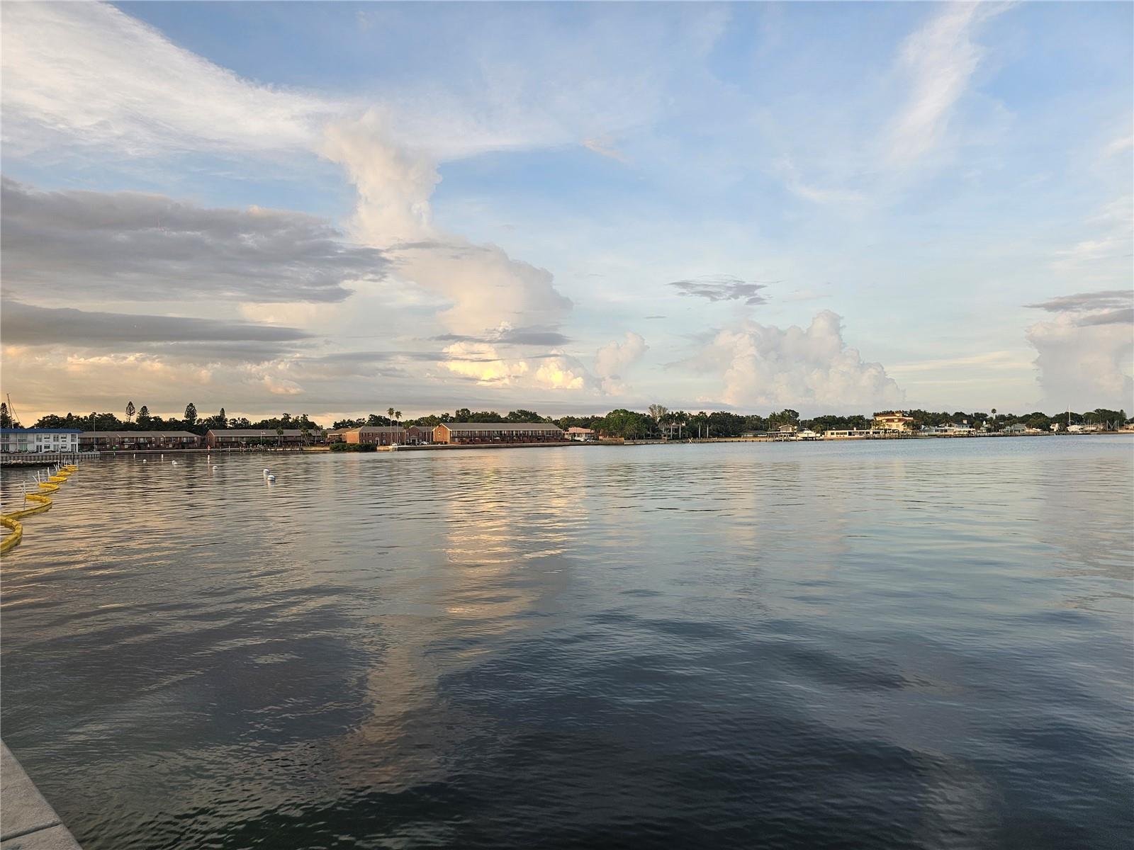Image 28 of 30 For 7100 Sunshine Skyway Lane S 205
