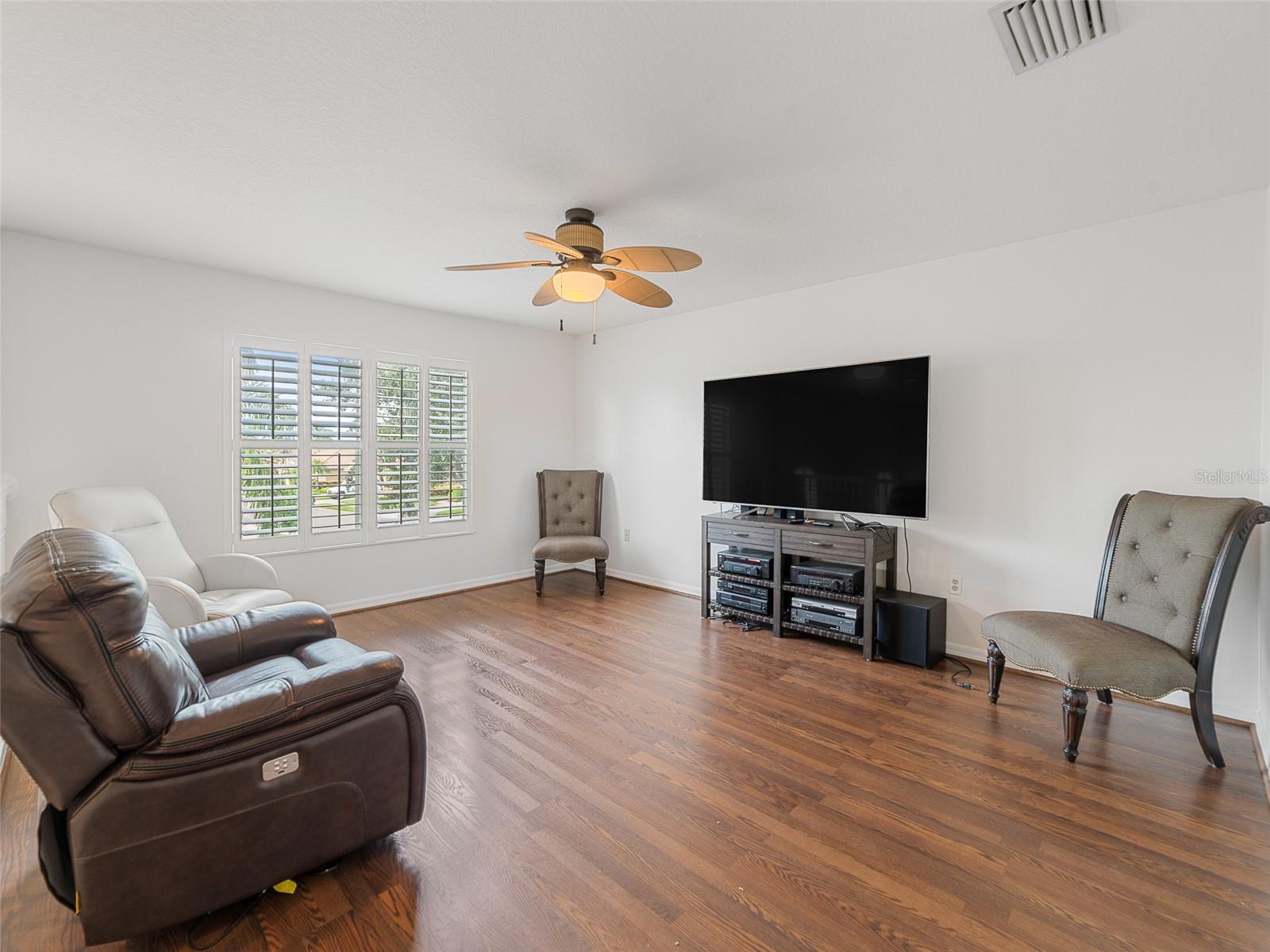 Image 18 of 44 For 8222 Haven Harbour Way