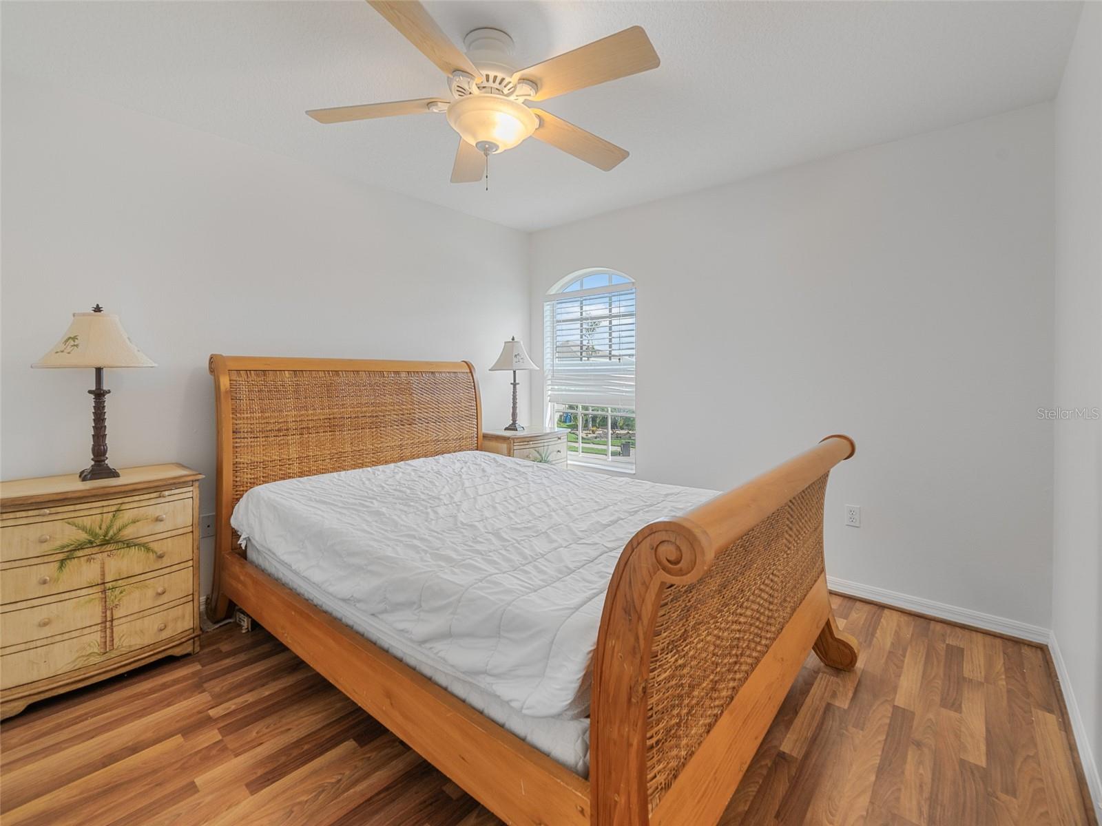 Image 22 of 44 For 8222 Haven Harbour Way