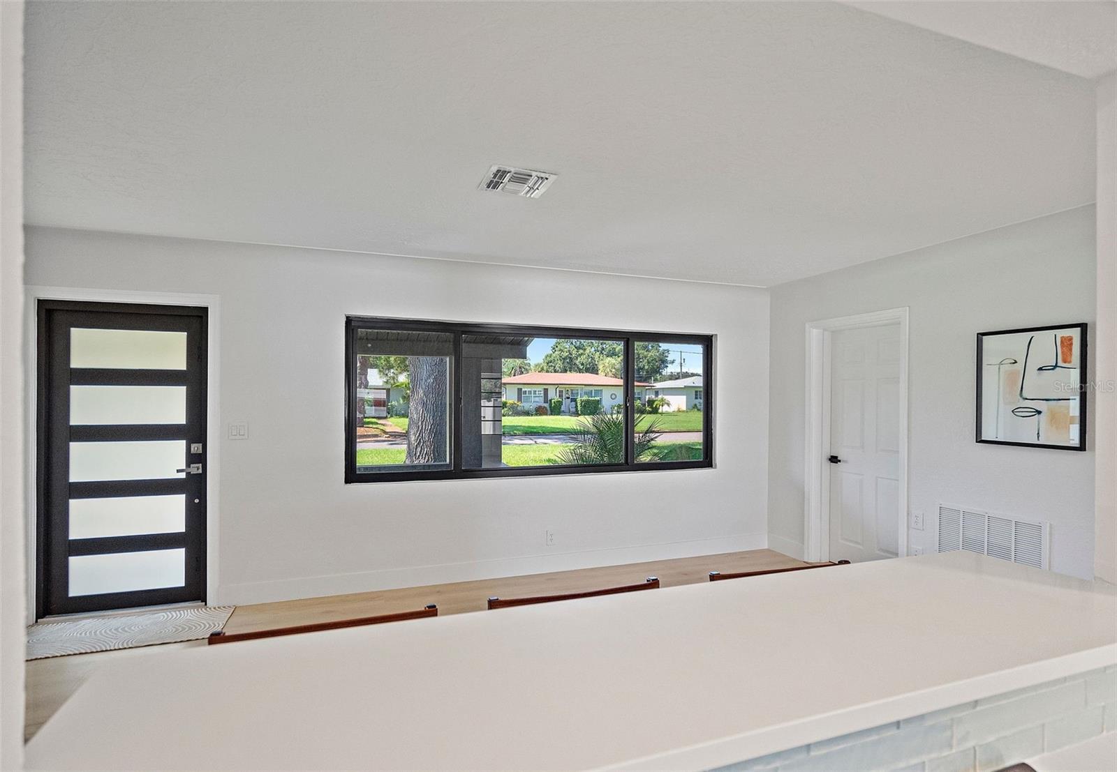 Image 21 of 72 For 6719 3rd Avenue N
