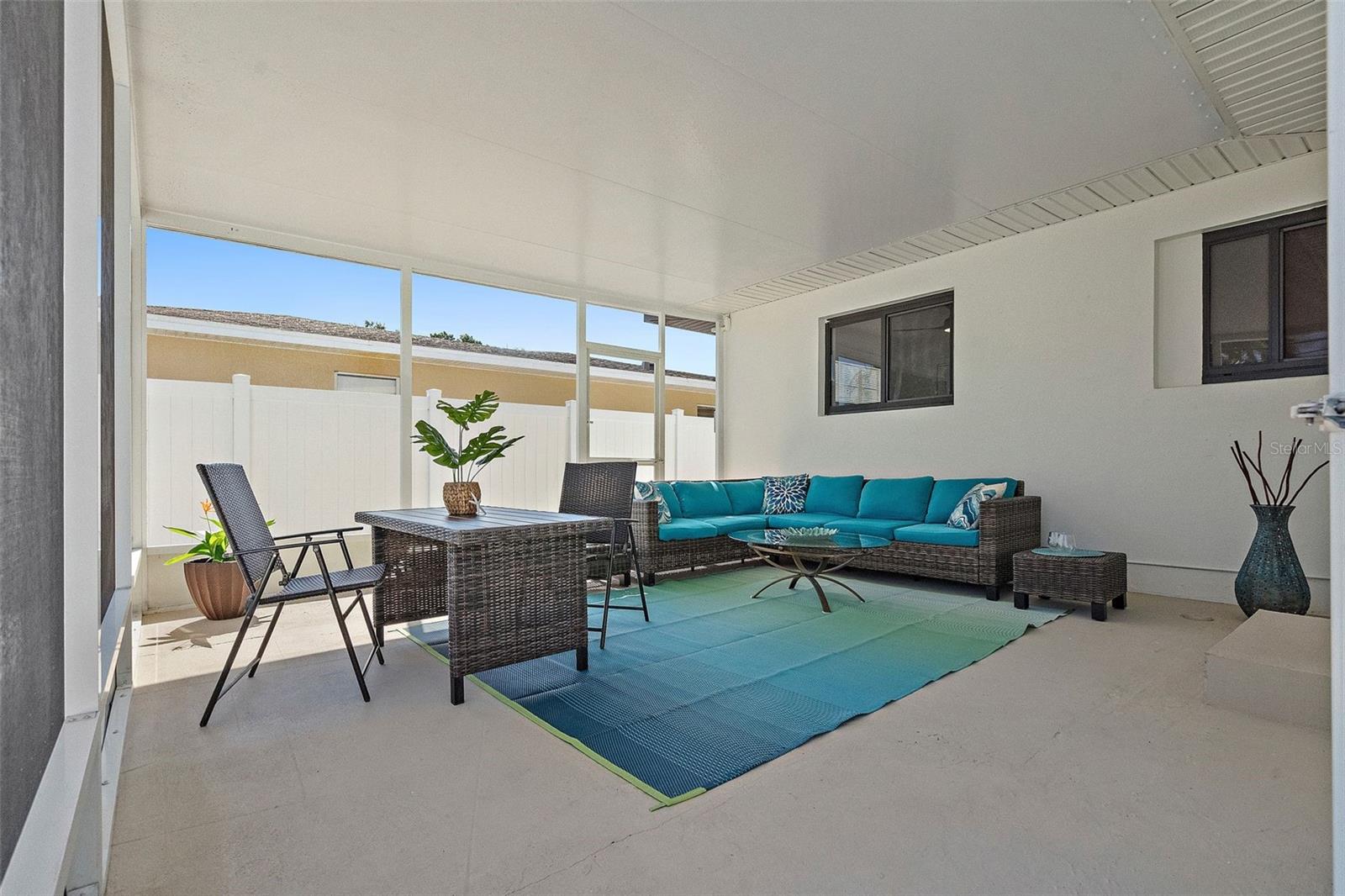 Image 41 of 72 For 6719 3rd Avenue N