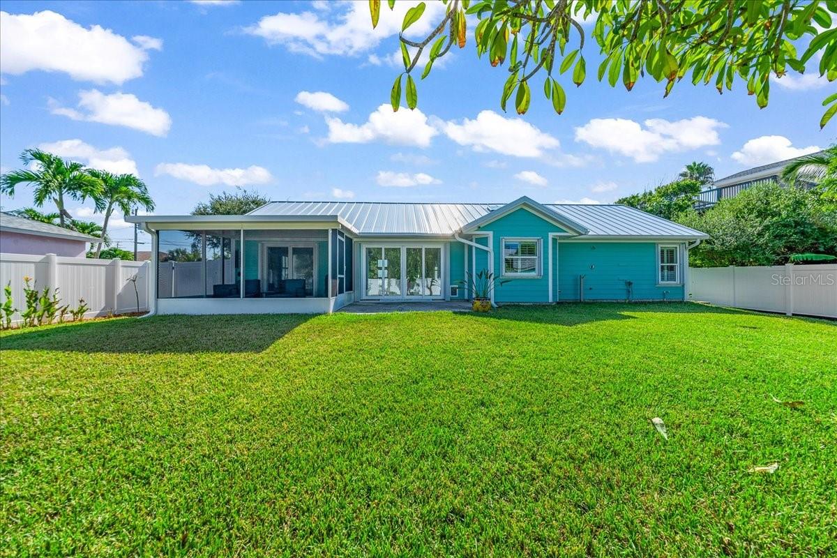Image 34 of 50 For 5120 Palm Drive