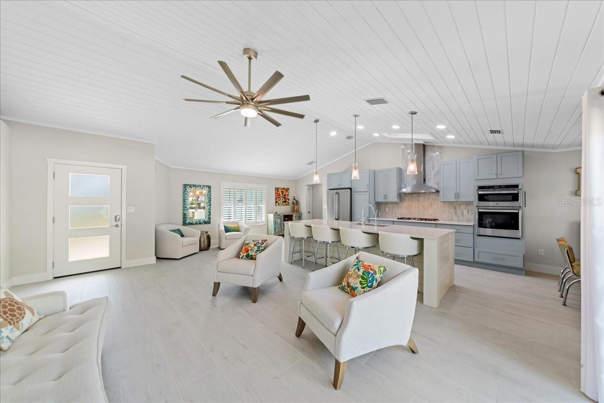 Image 6 of 50 For 5120 Palm Drive