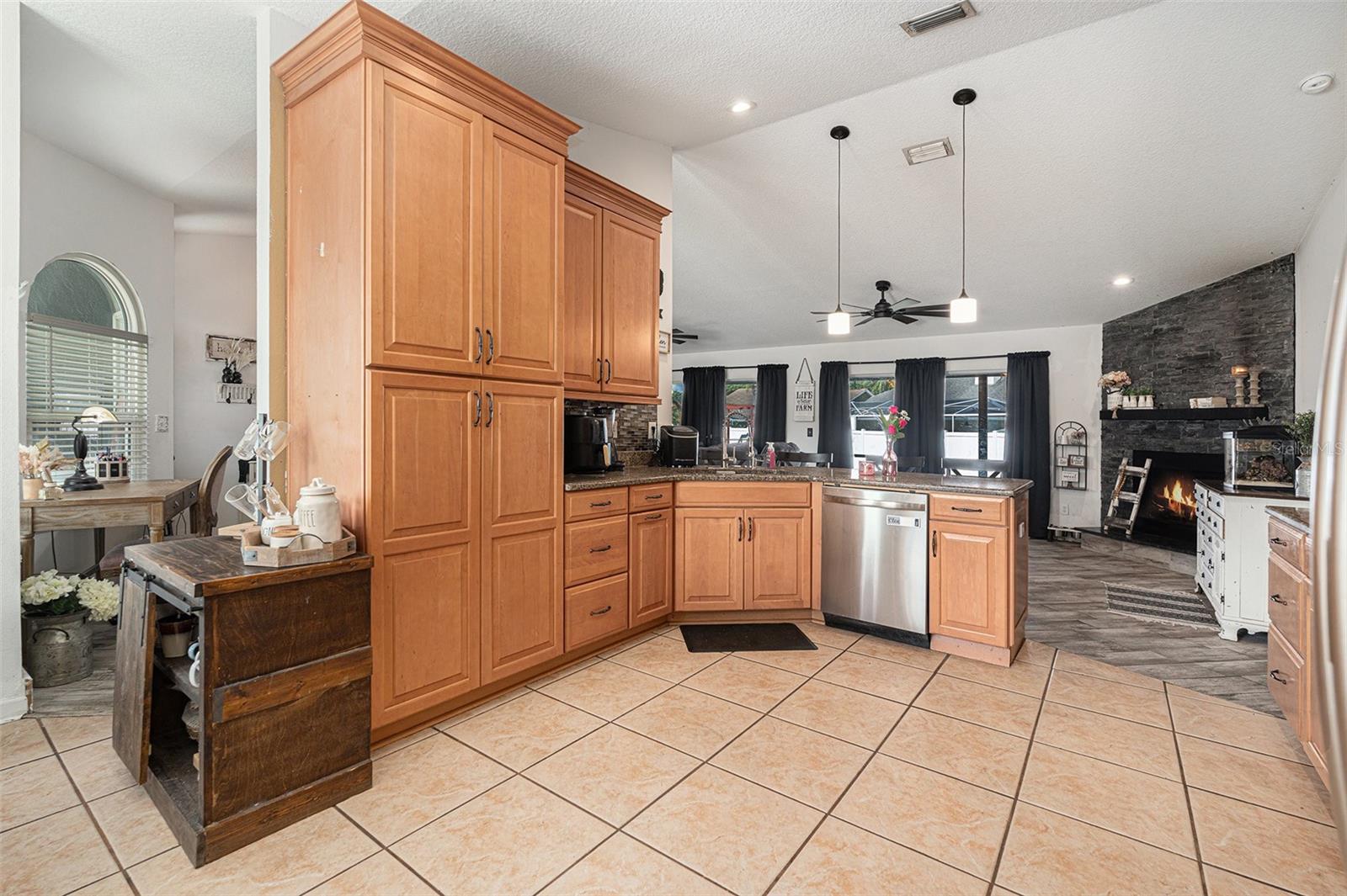 Image 13 of 31 For 1643 Lynsfield Court