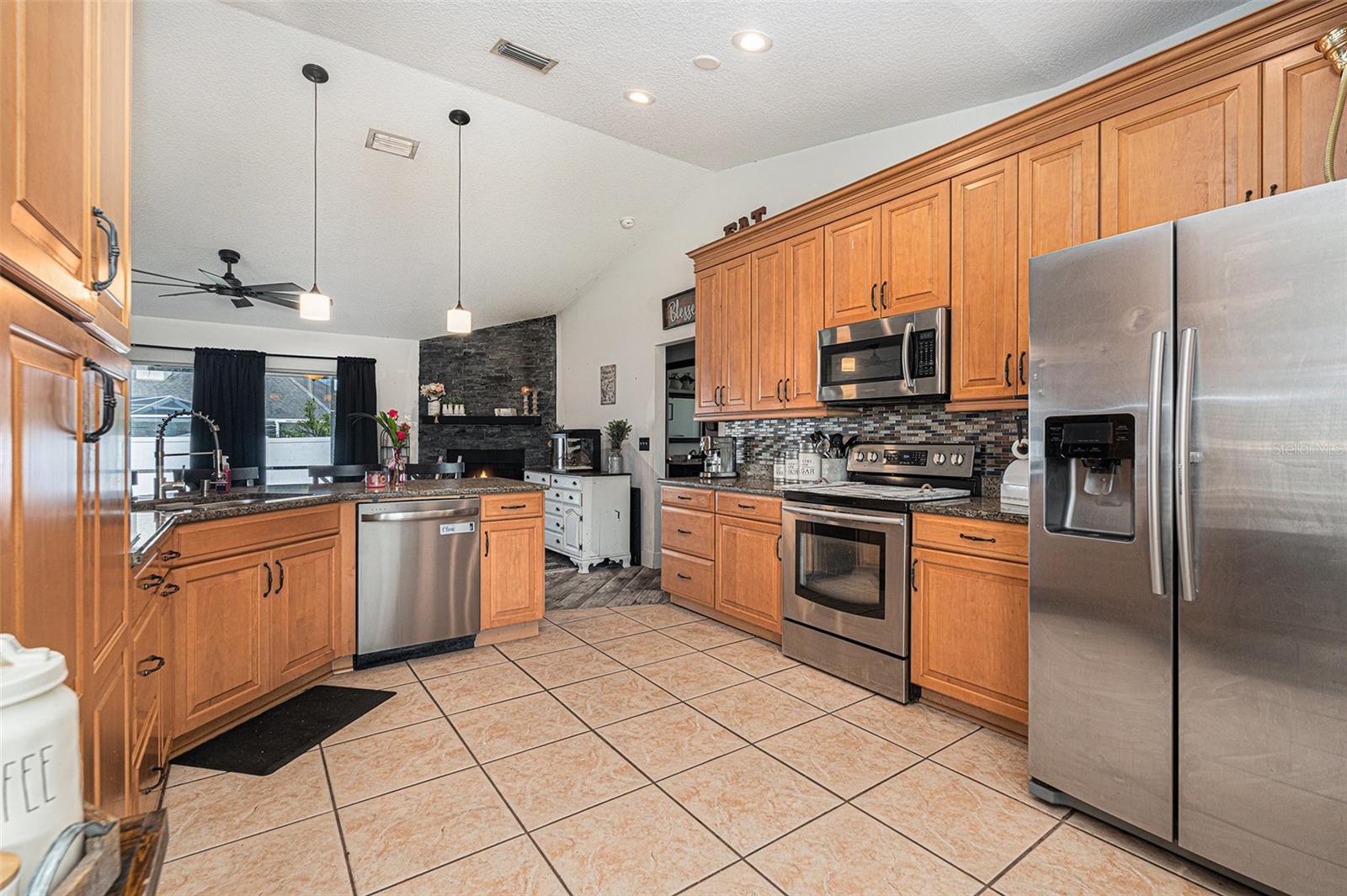 Image 14 of 31 For 1643 Lynsfield Court