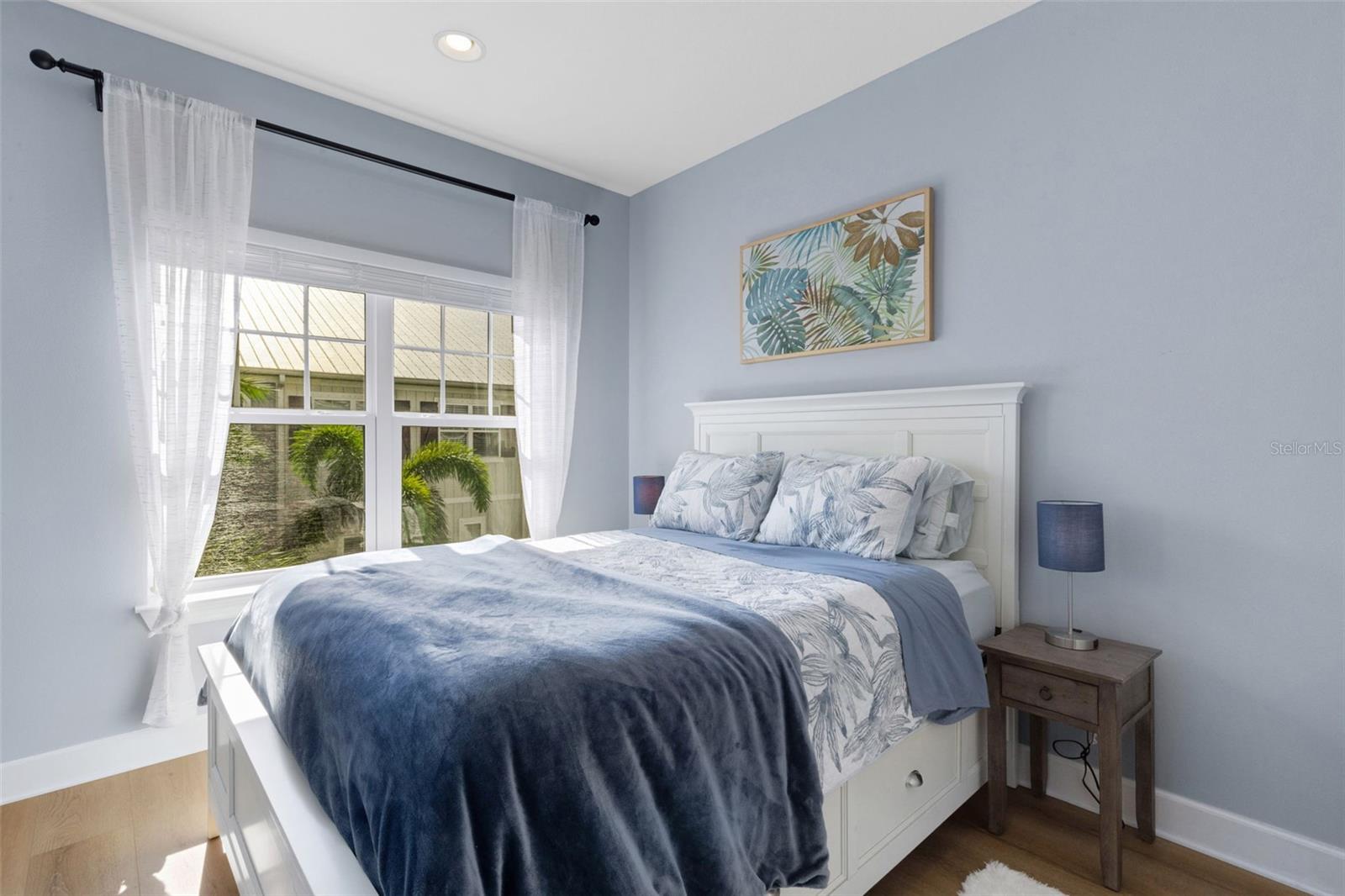 Listing photo id 14 for 5909 Anchorage Way S