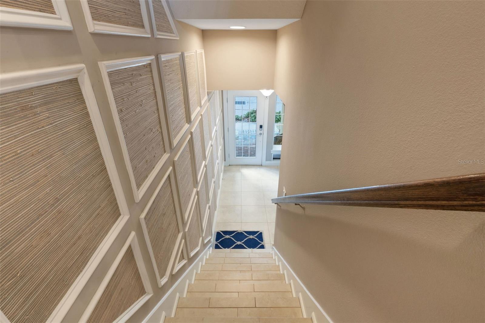 Listing photo id 19 for 5909 Anchorage Way S