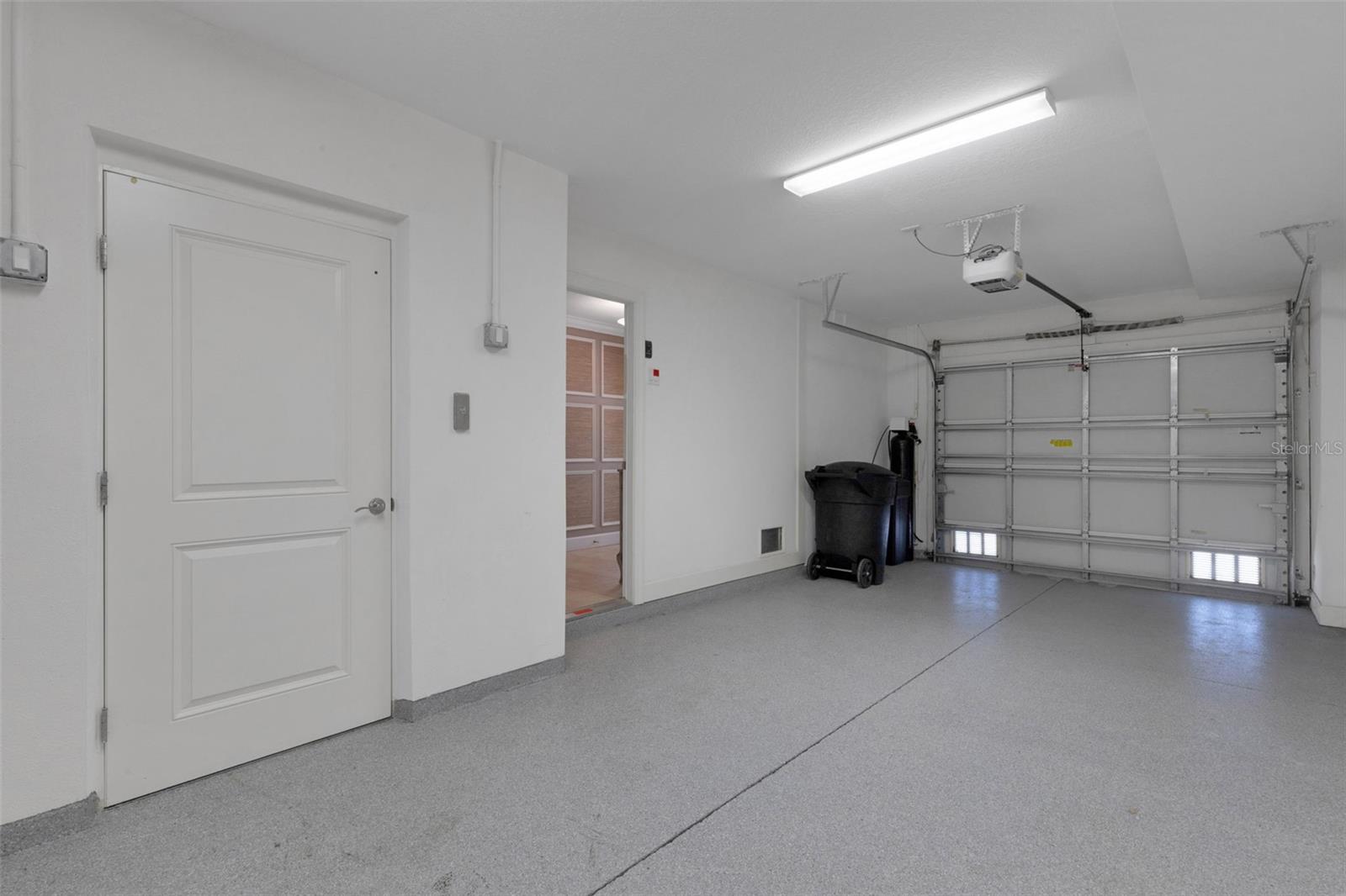 Listing photo id 36 for 5909 Anchorage Way S