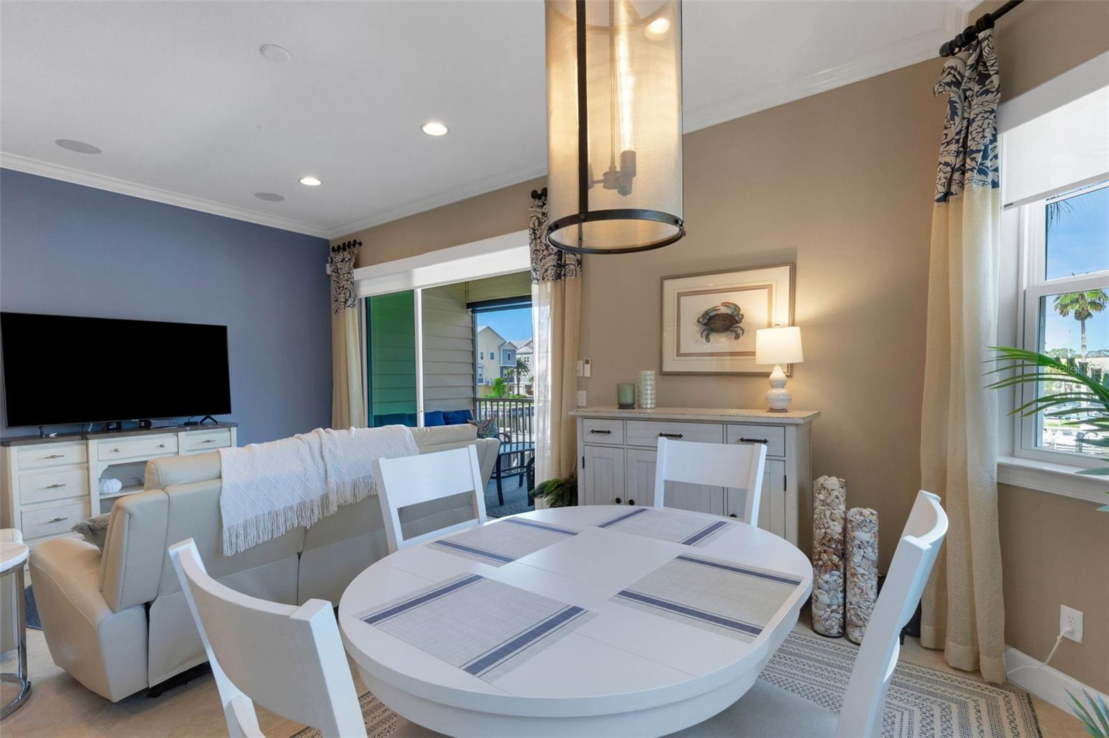 Listing photo id 41 for 5909 Anchorage Way S