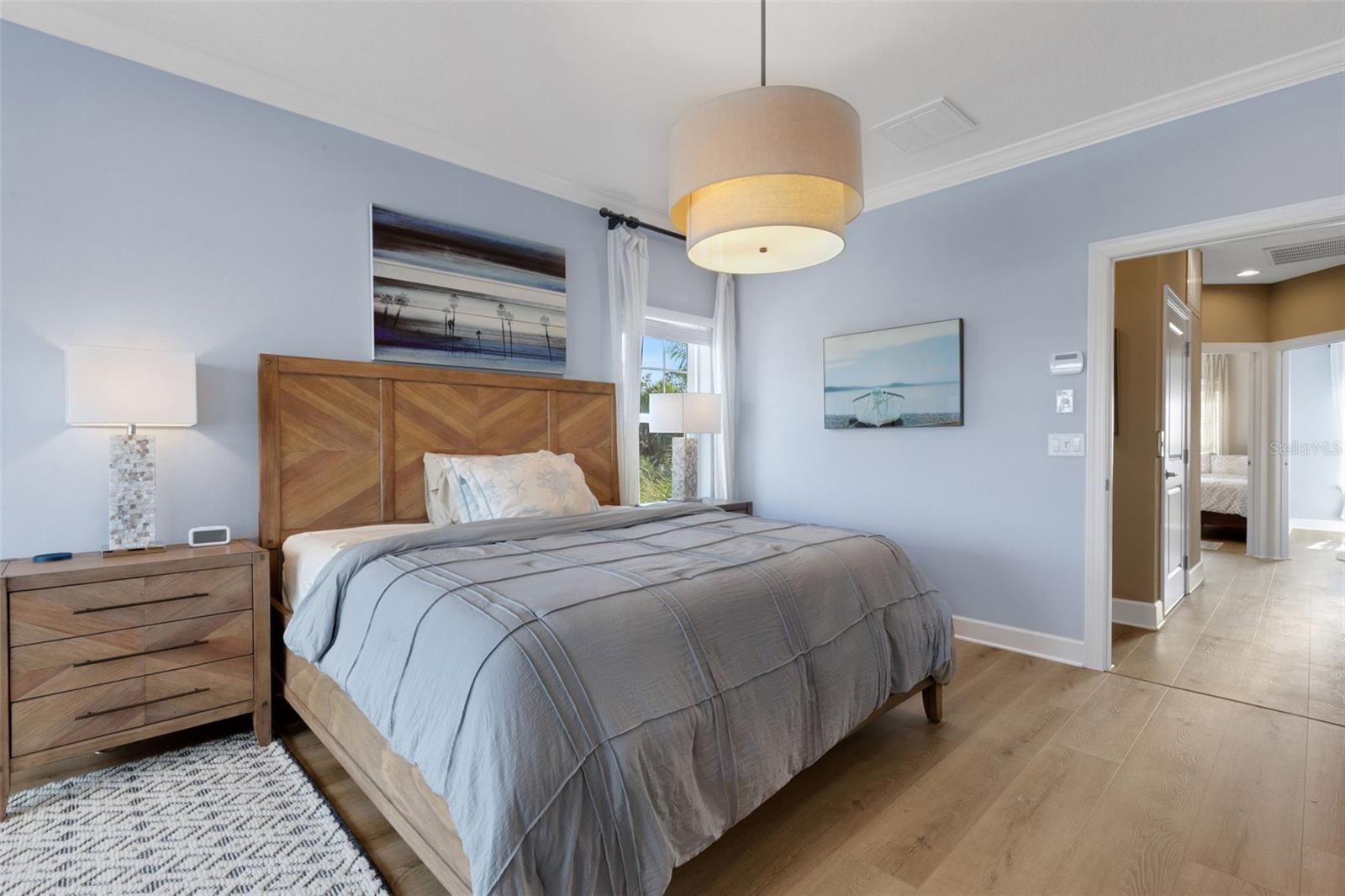 Listing photo id 61 for 5909 Anchorage Way S