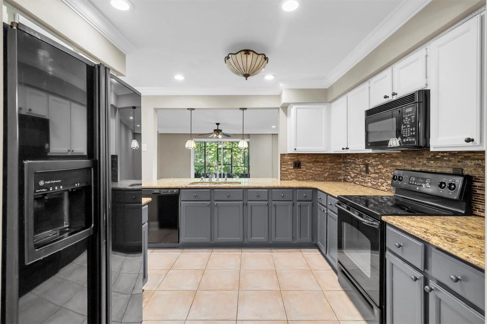 Image 11 of 40 For 14086 Trouville Drive