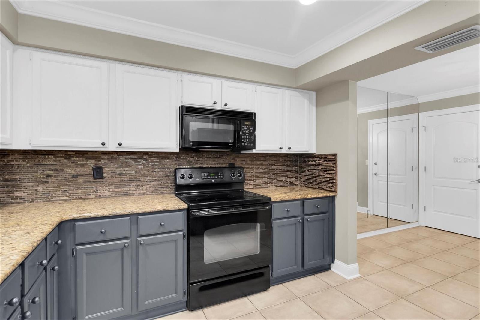 Image 13 of 40 For 14086 Trouville Drive