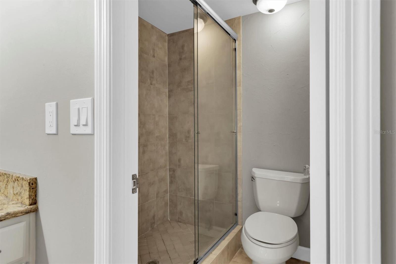 Image 23 of 40 For 14086 Trouville Drive