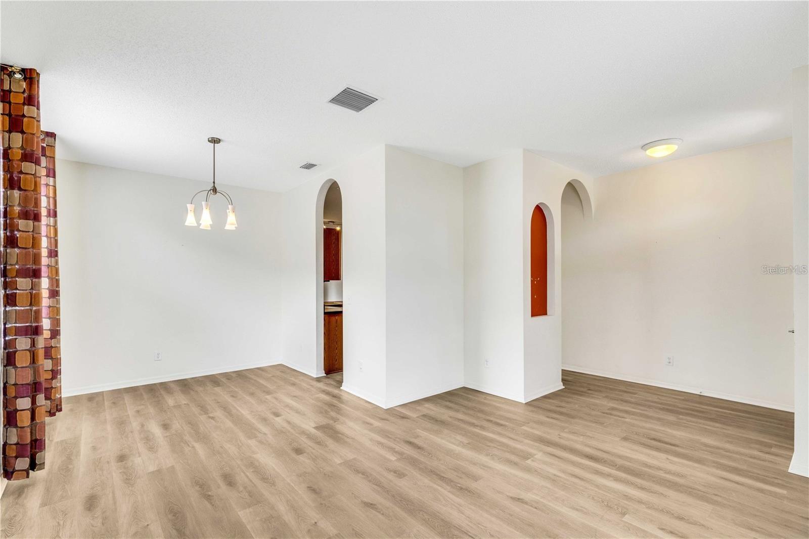 Image 5 of 23 For 11337 Village Brook Drive