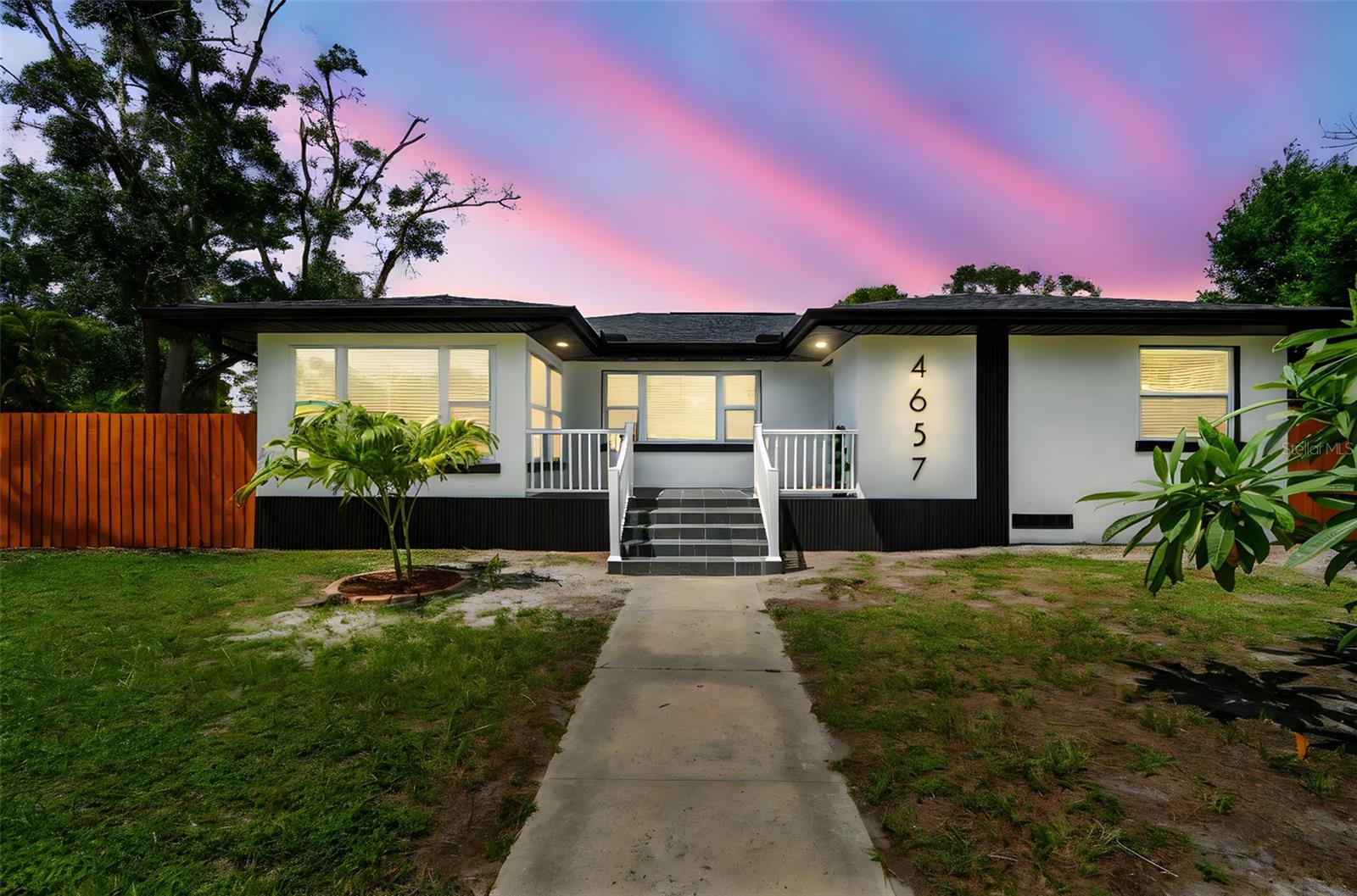 Details for 4657 5th Avenue N, ST PETERSBURG, FL 33713