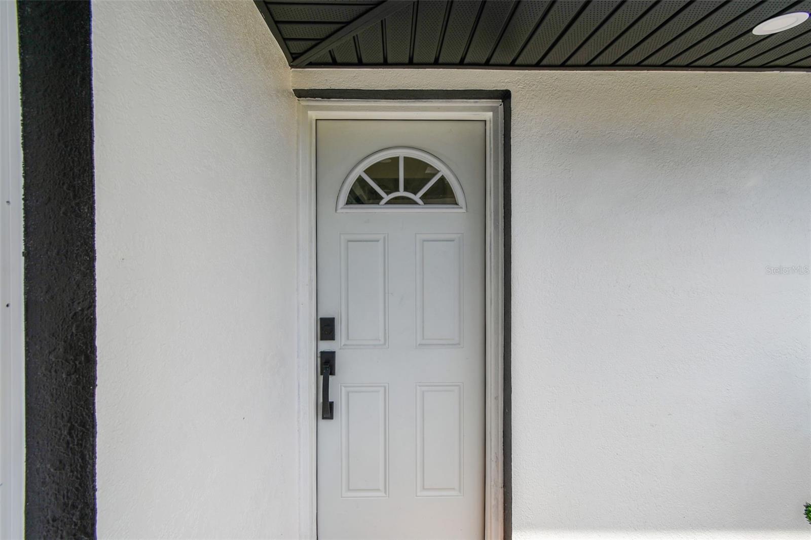 Image 11 of 81 For 4657 5th Avenue N