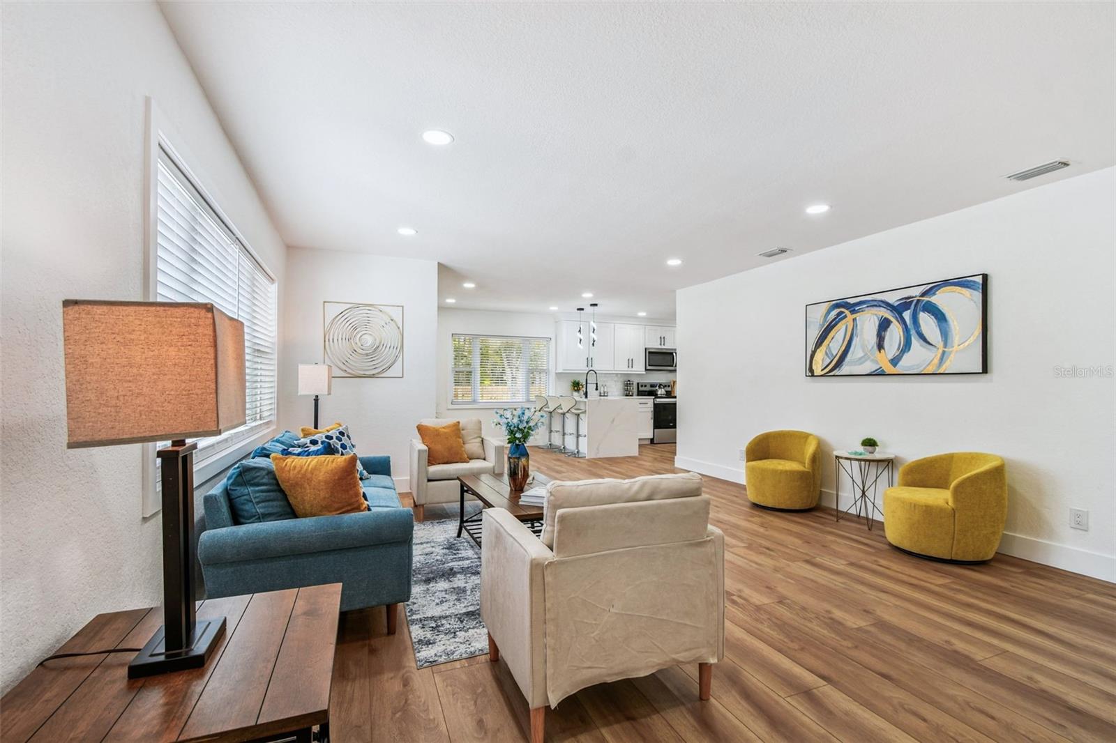 Image 12 of 81 For 4657 5th Avenue N