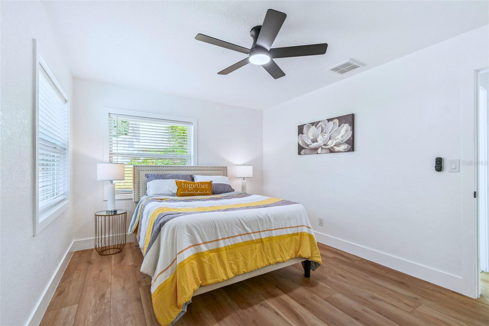 Image 36 of 81 For 4657 5th Avenue N