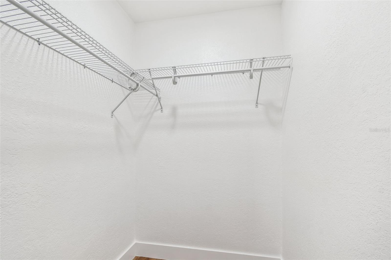 Image 38 of 81 For 4657 5th Avenue N