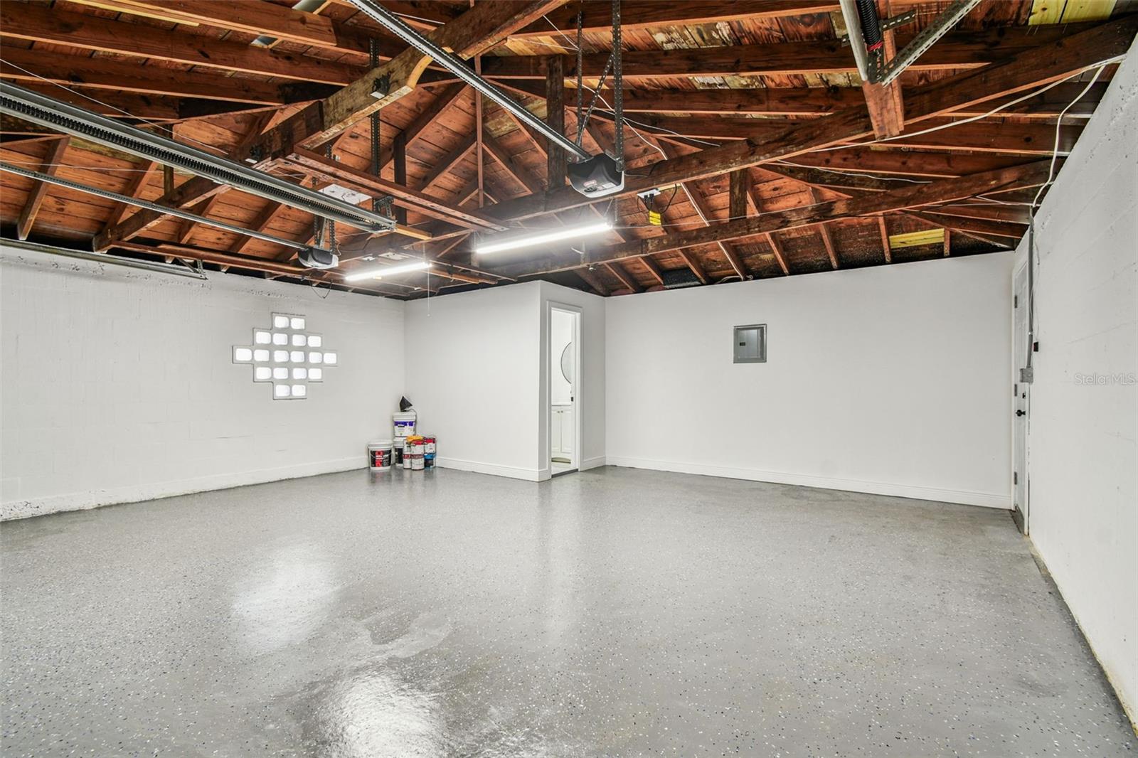 Image 61 of 81 For 4657 5th Avenue N