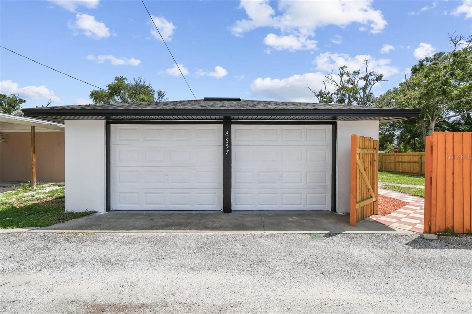 Image 70 of 81 For 4657 5th Avenue N