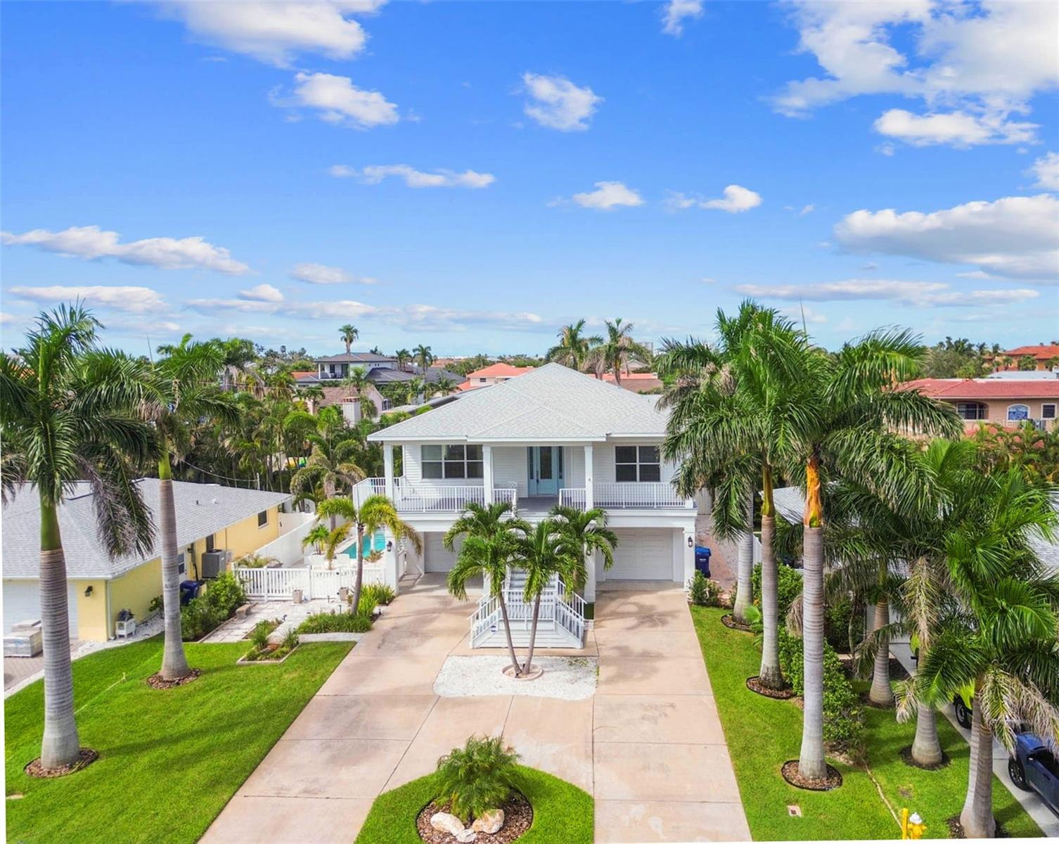 Details for 109 15th Street, BELLEAIR BEACH, FL 33786