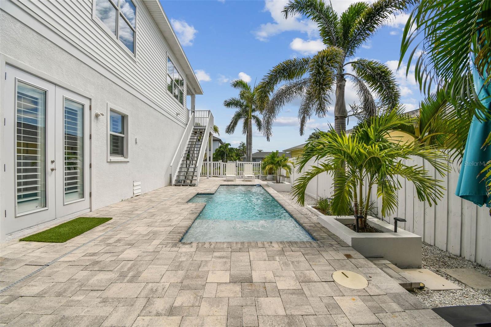 Image 17 of 73 For 109 15th Street