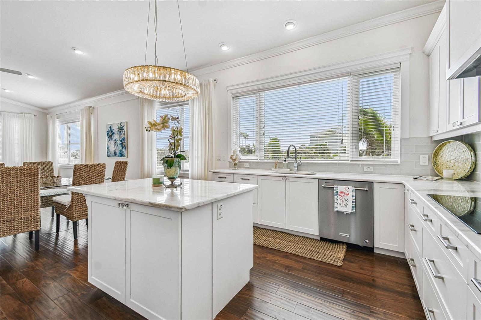 Image 34 of 73 For 109 15th Street