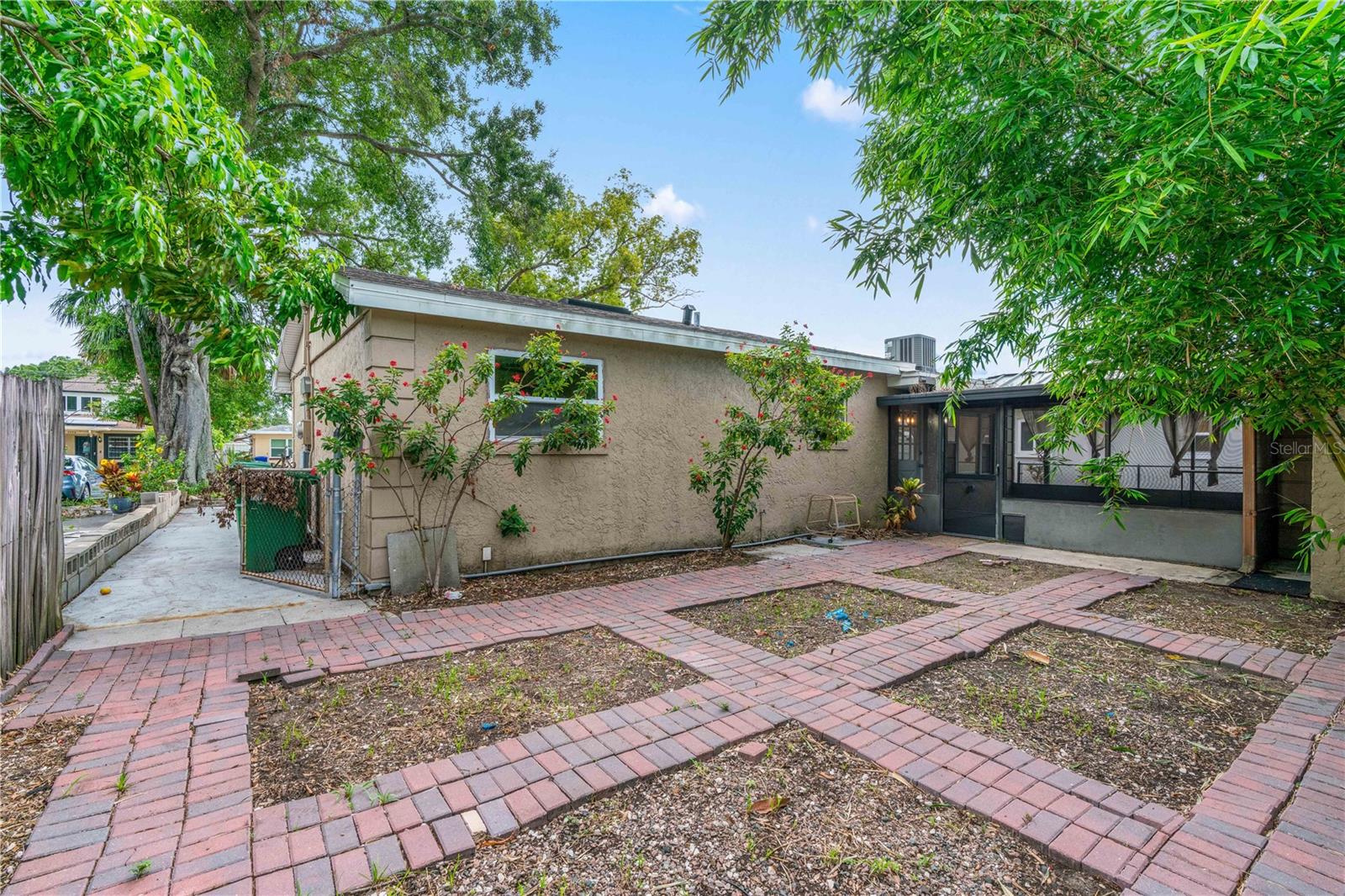 Image 18 of 19 For 3909 Lemon Street