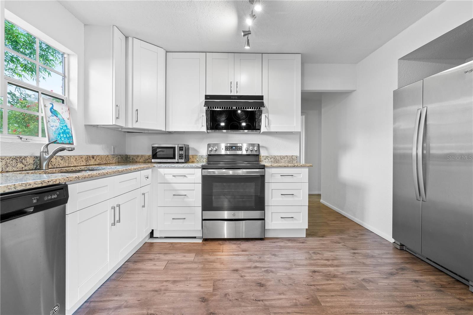 Image 7 of 19 For 3909 Lemon Street