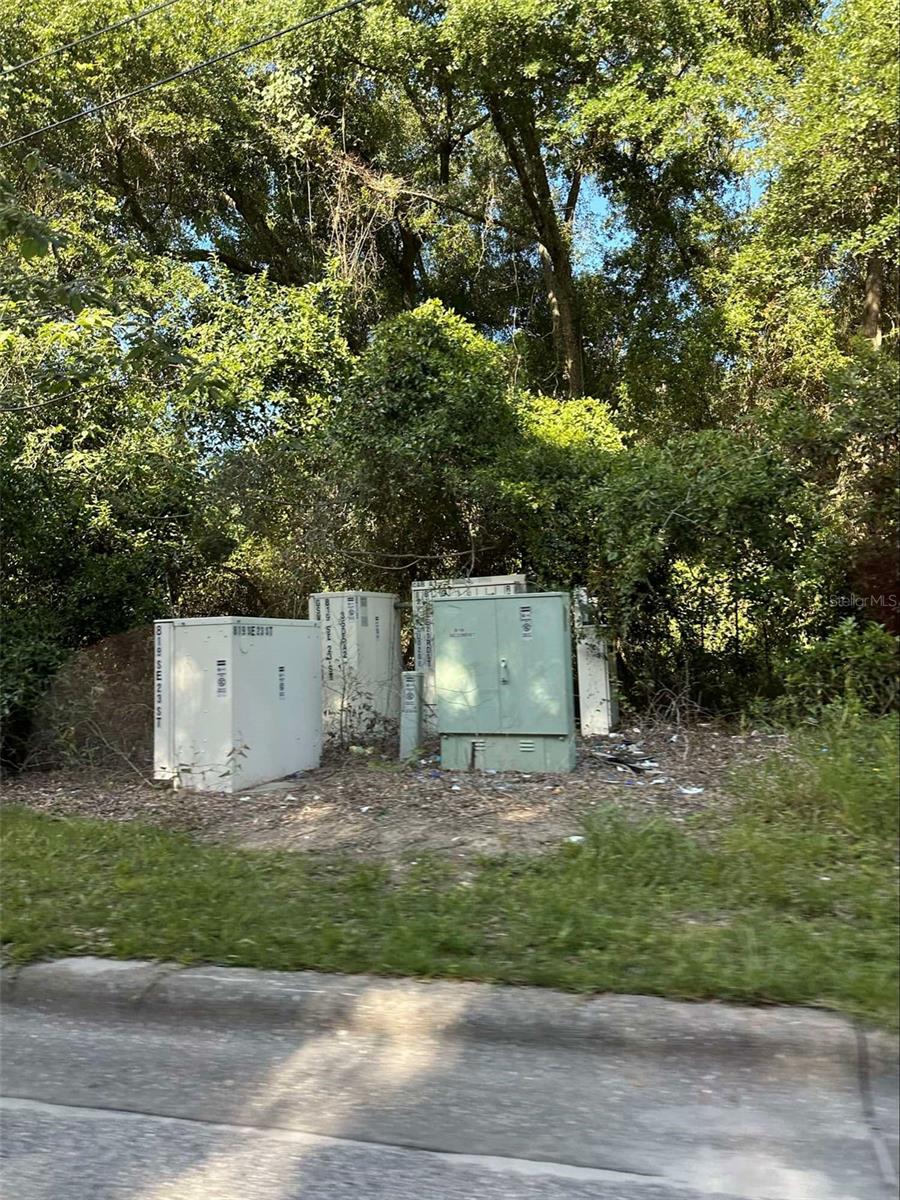 Image 9 of 19 For 2339 Hawthorne Road