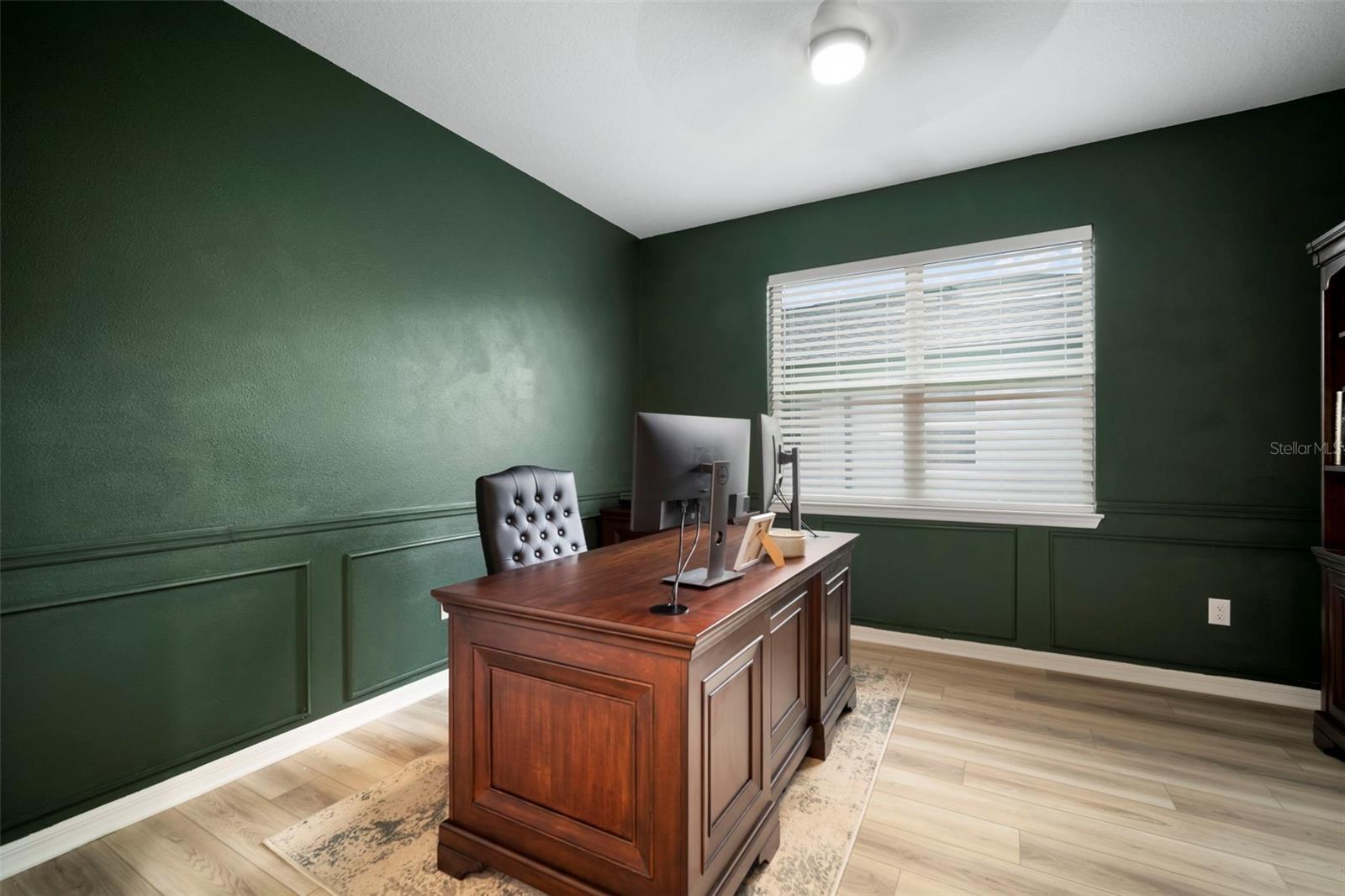 Listing photo id 23 for 3886 Maple Bay Lane
