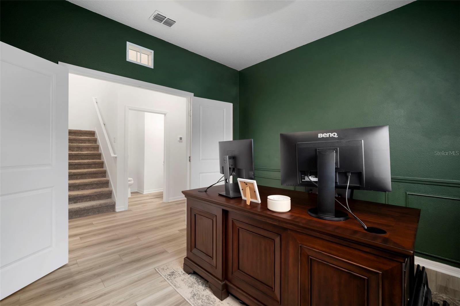 Listing photo id 26 for 3886 Maple Bay Lane