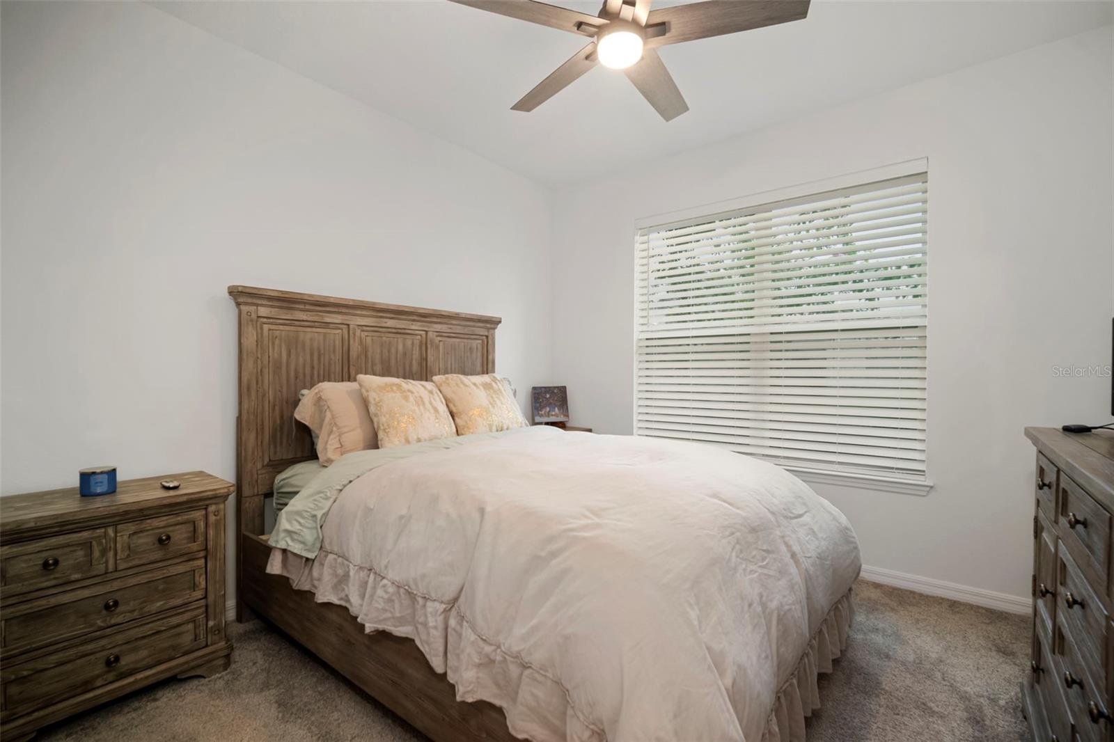 Listing photo id 27 for 3886 Maple Bay Lane