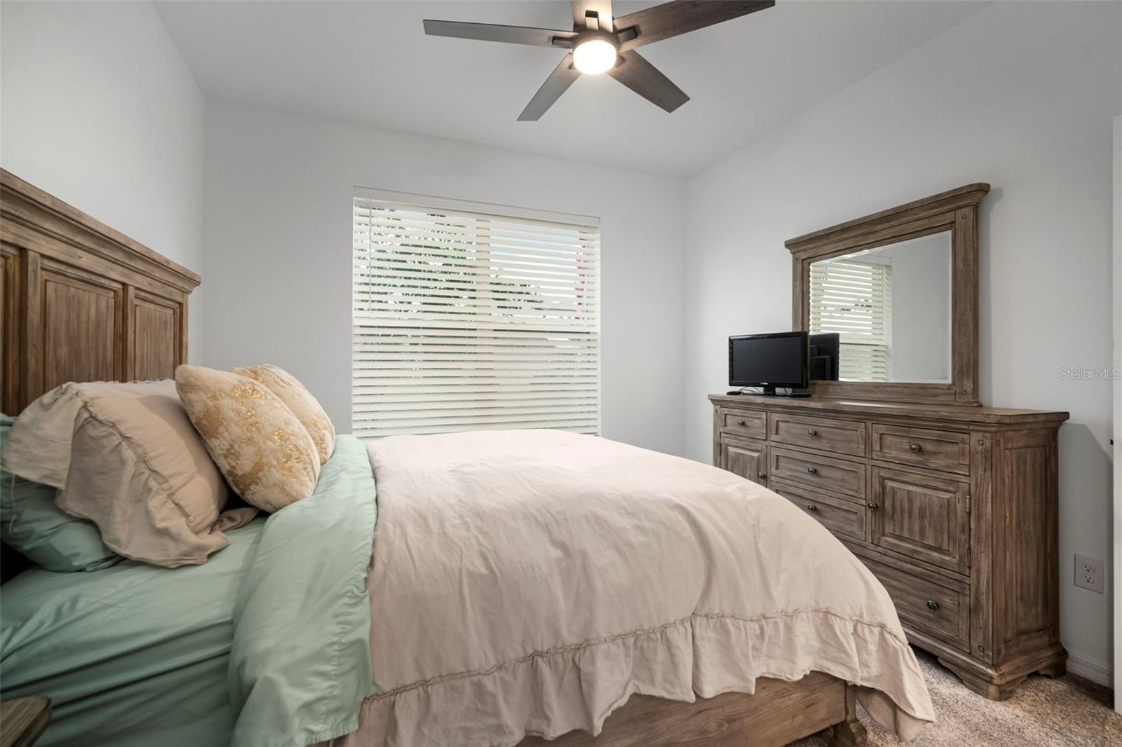 Listing photo id 28 for 3886 Maple Bay Lane