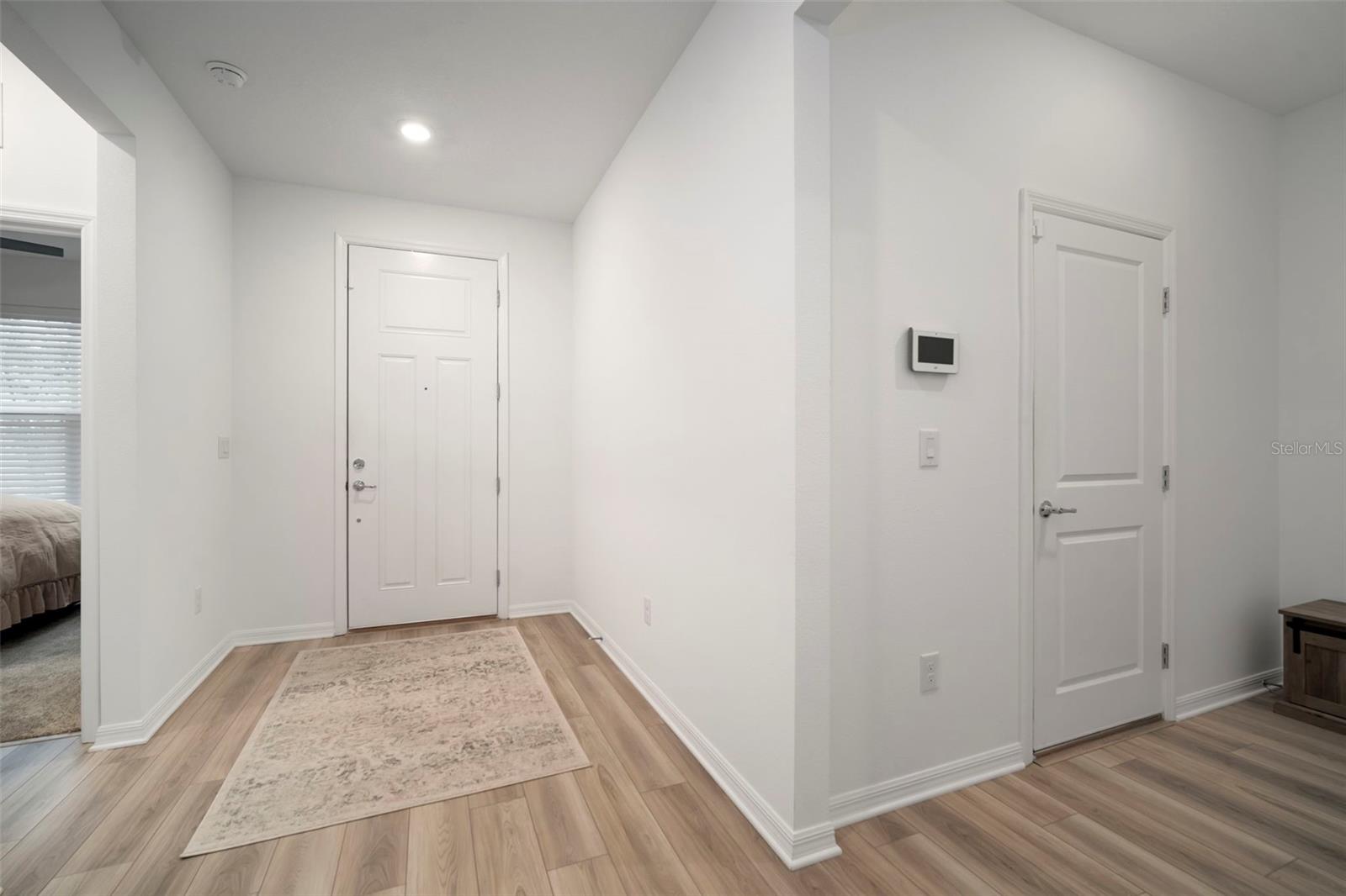 Listing photo id 31 for 3886 Maple Bay Lane