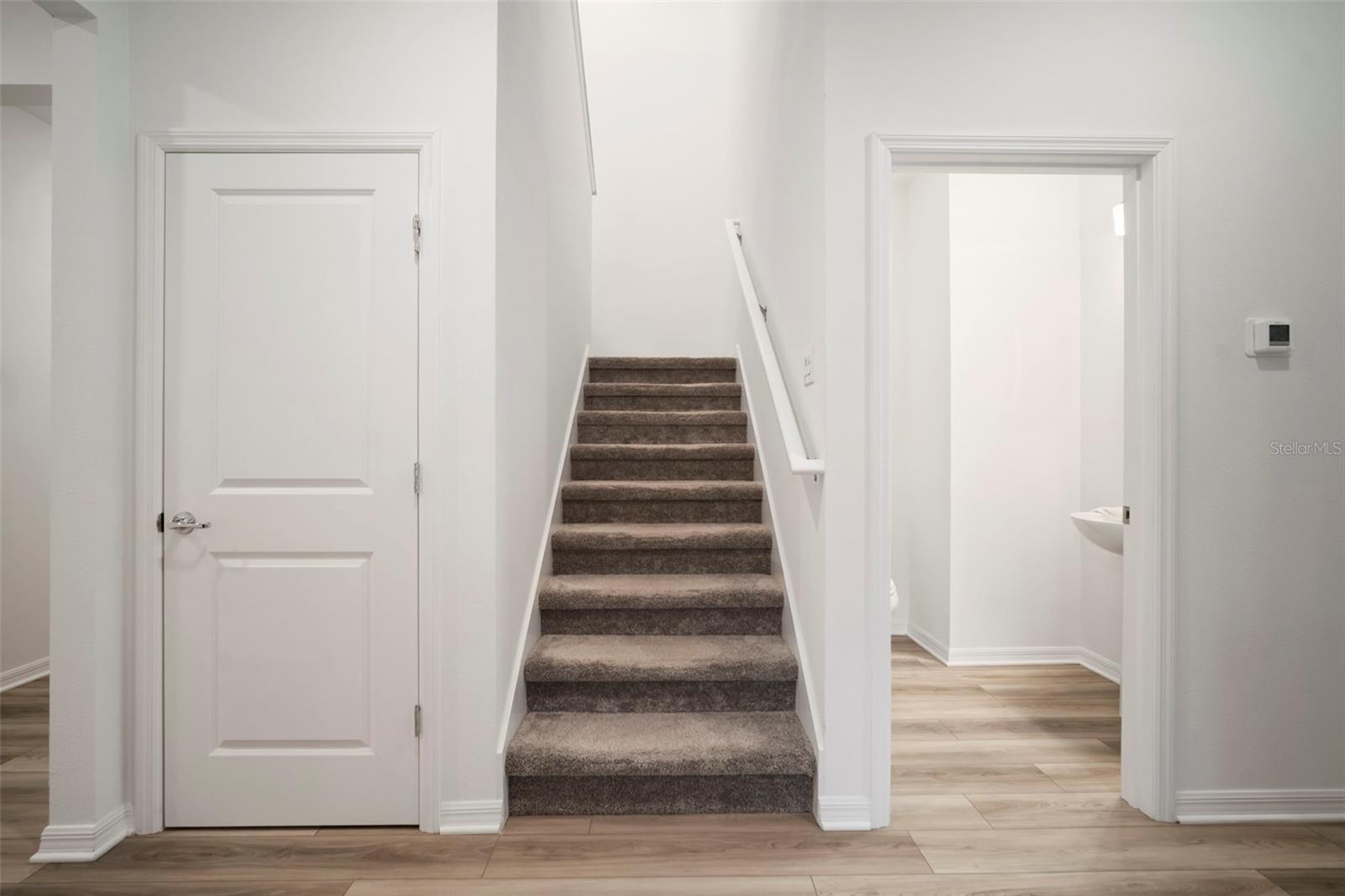Listing photo id 34 for 3886 Maple Bay Lane