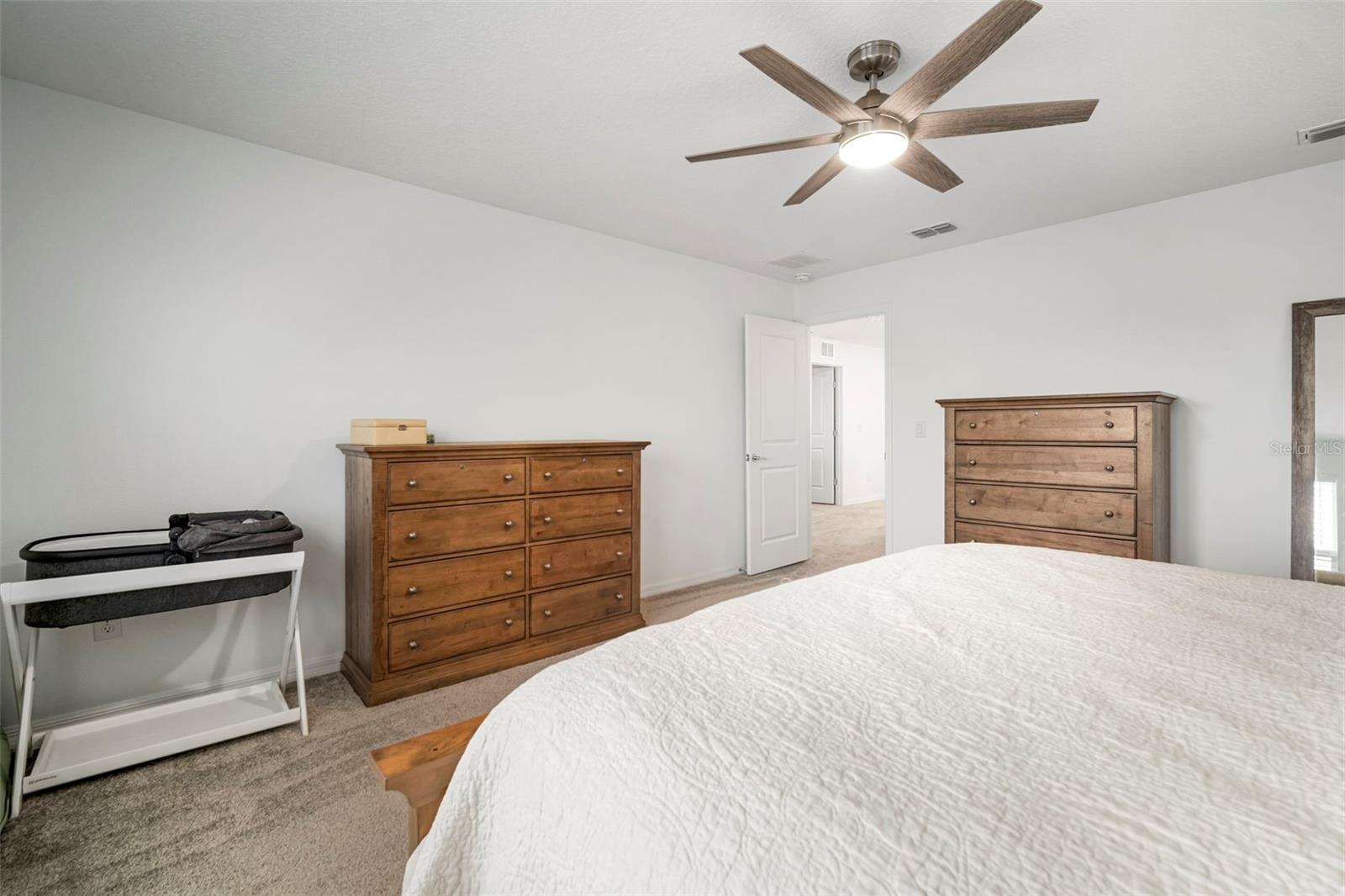 Listing photo id 40 for 3886 Maple Bay Lane