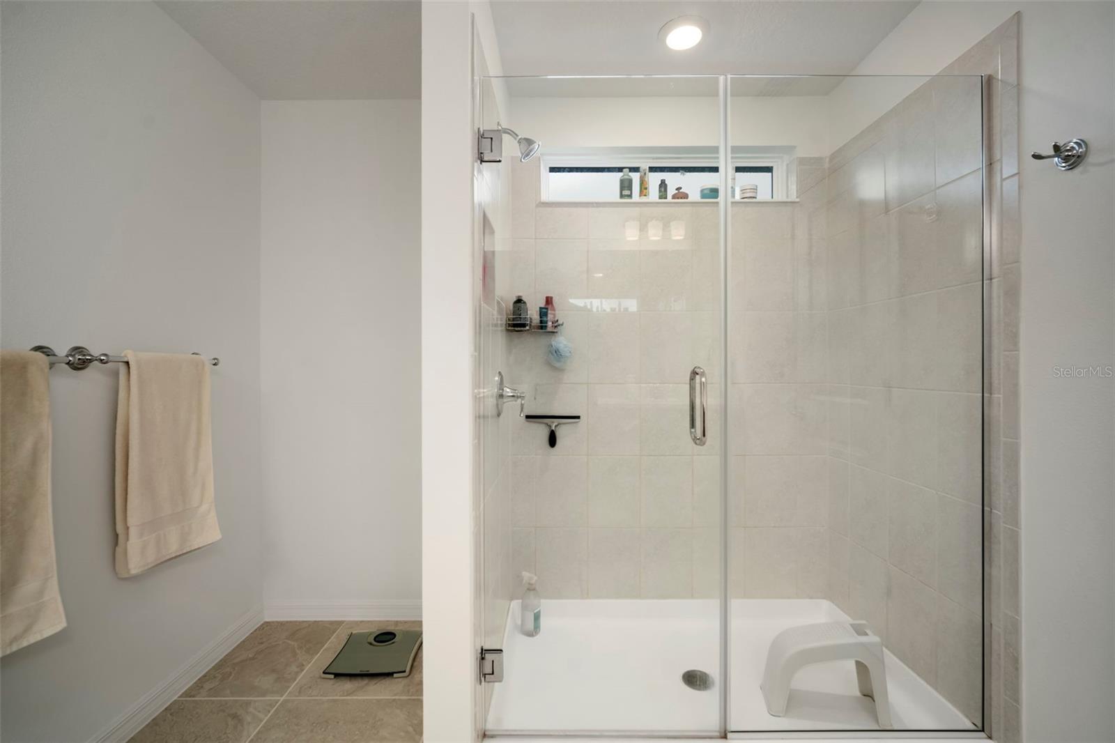 Listing photo id 44 for 3886 Maple Bay Lane