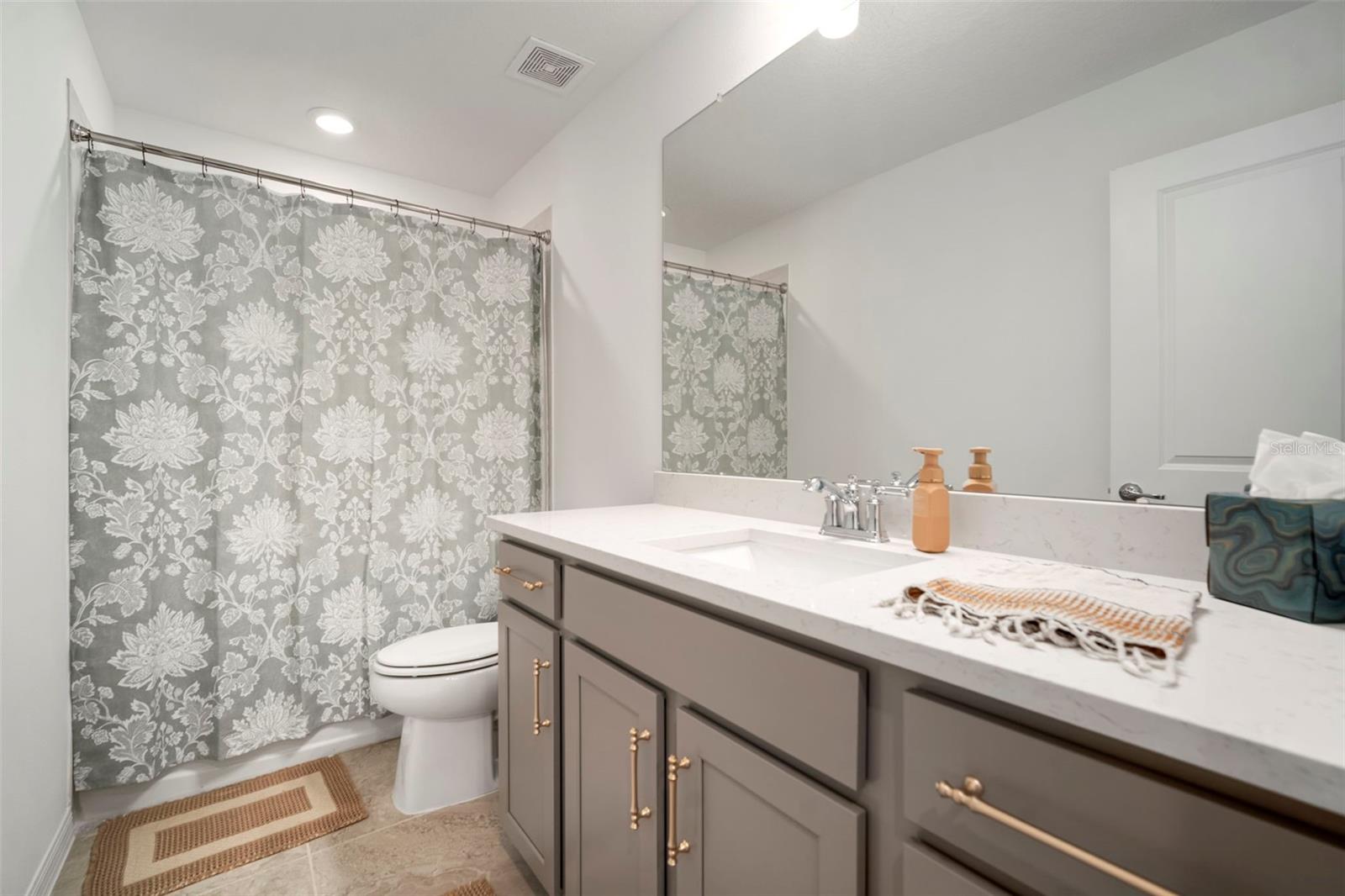 Listing photo id 47 for 3886 Maple Bay Lane