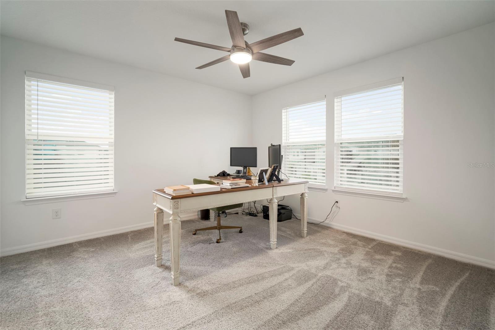 Listing photo id 48 for 3886 Maple Bay Lane