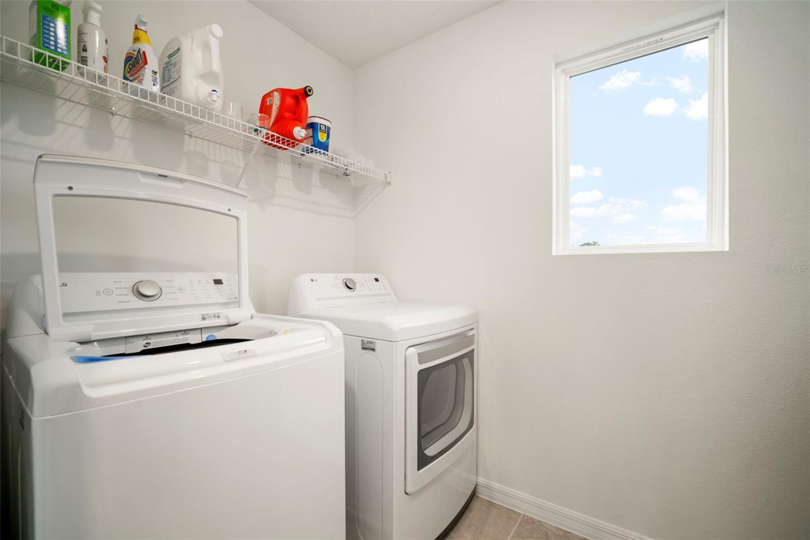 Listing photo id 59 for 3886 Maple Bay Lane