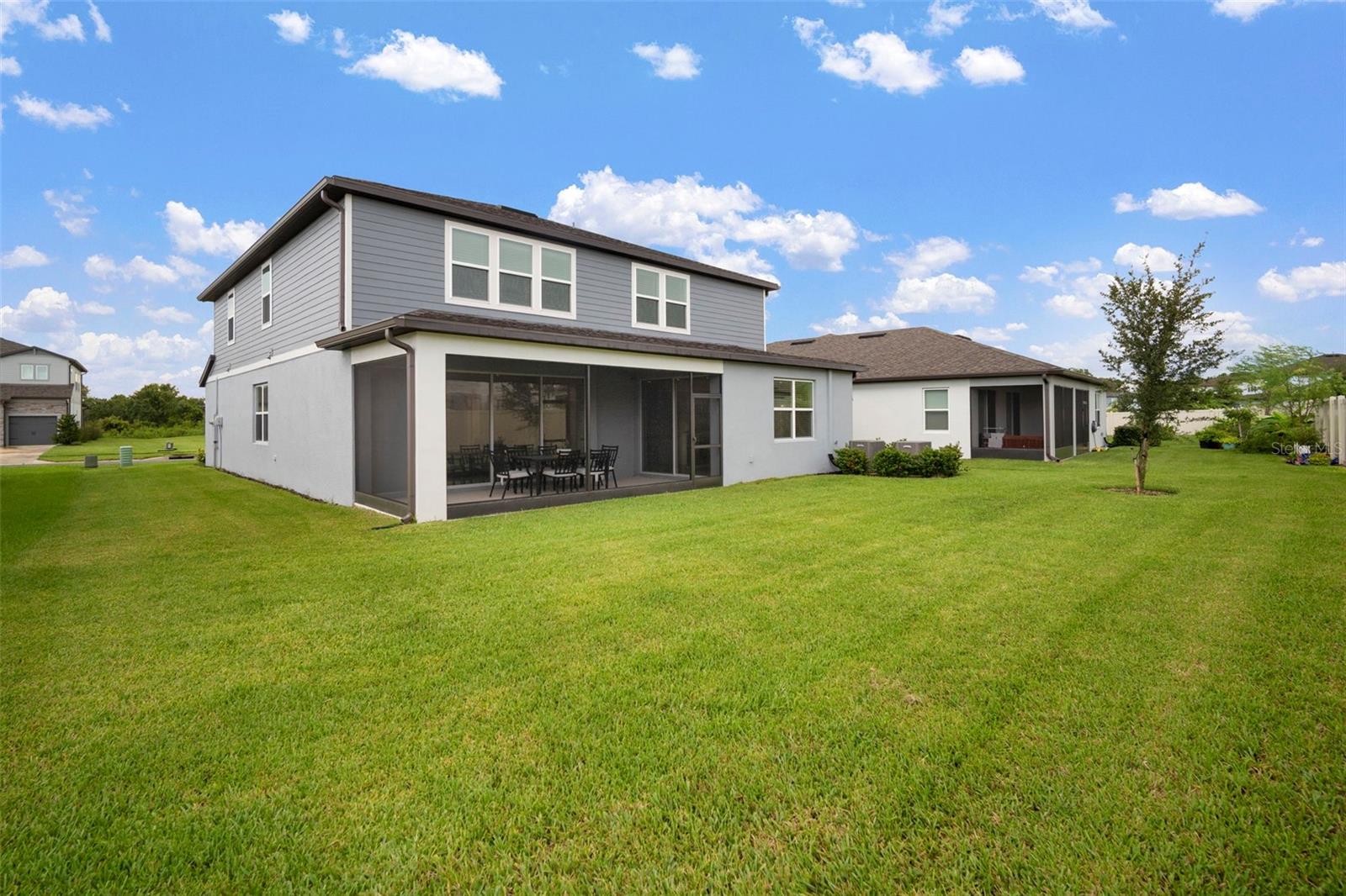 Listing photo id 64 for 3886 Maple Bay Lane