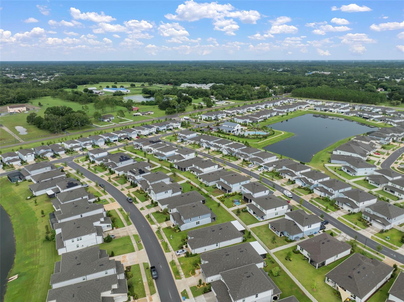 Listing photo id 69 for 3886 Maple Bay Lane