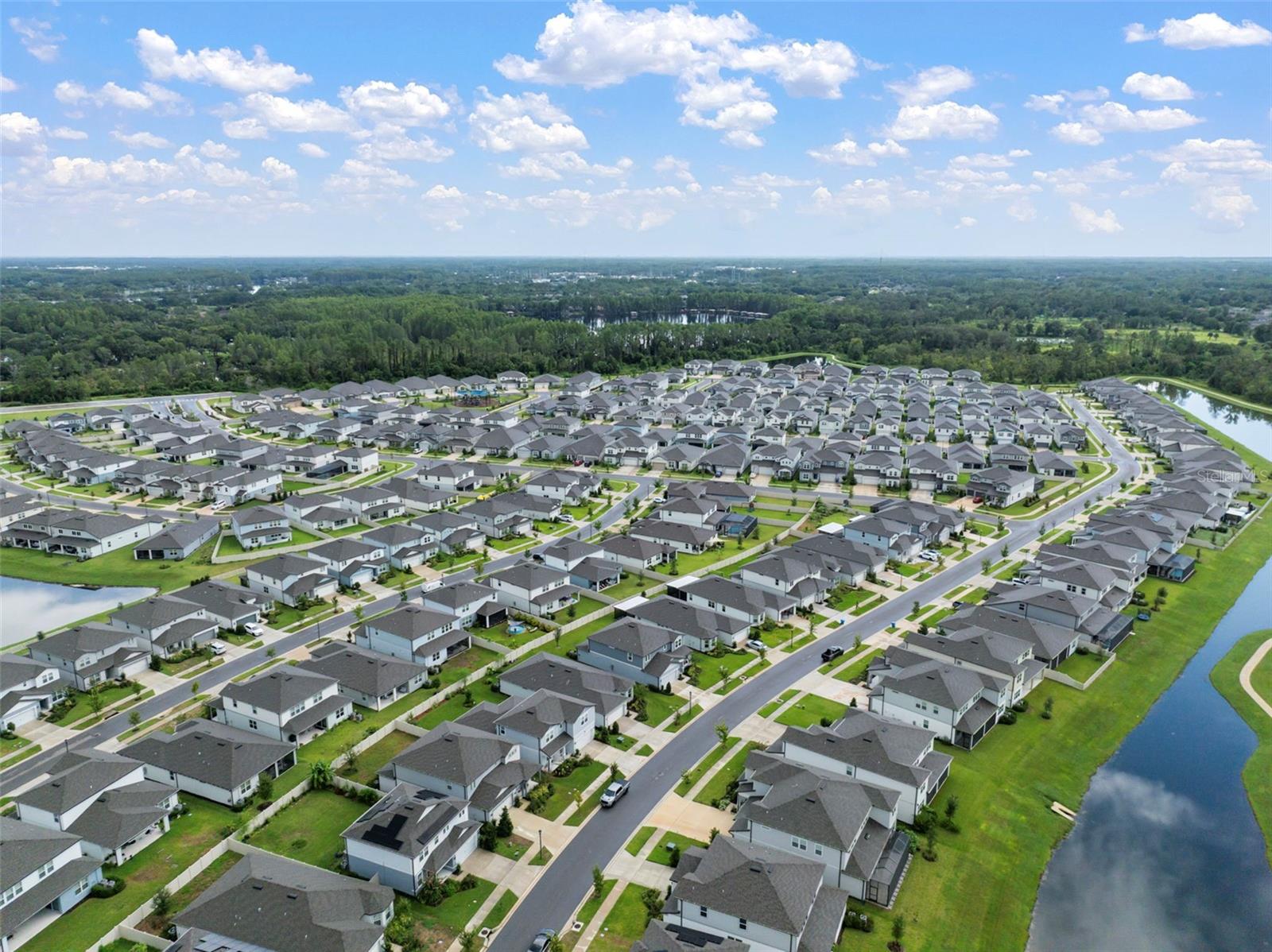 Listing photo id 71 for 3886 Maple Bay Lane