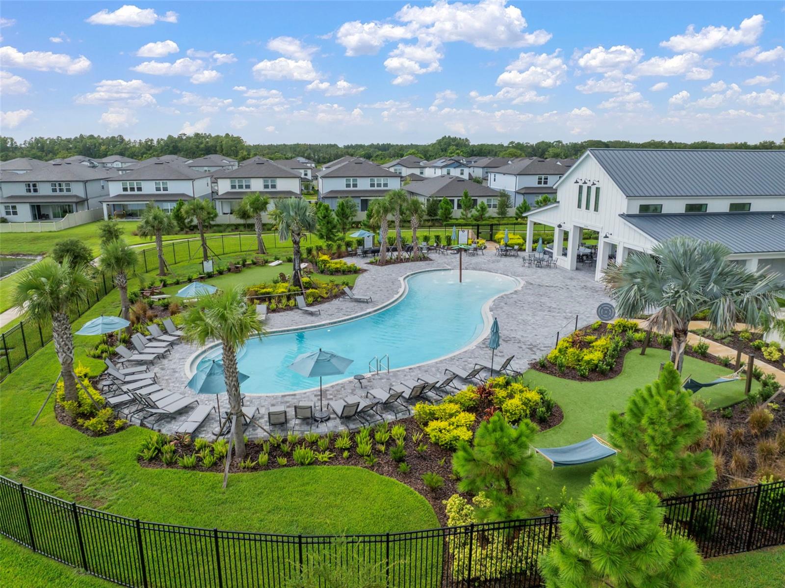 Listing photo id 83 for 3886 Maple Bay Lane
