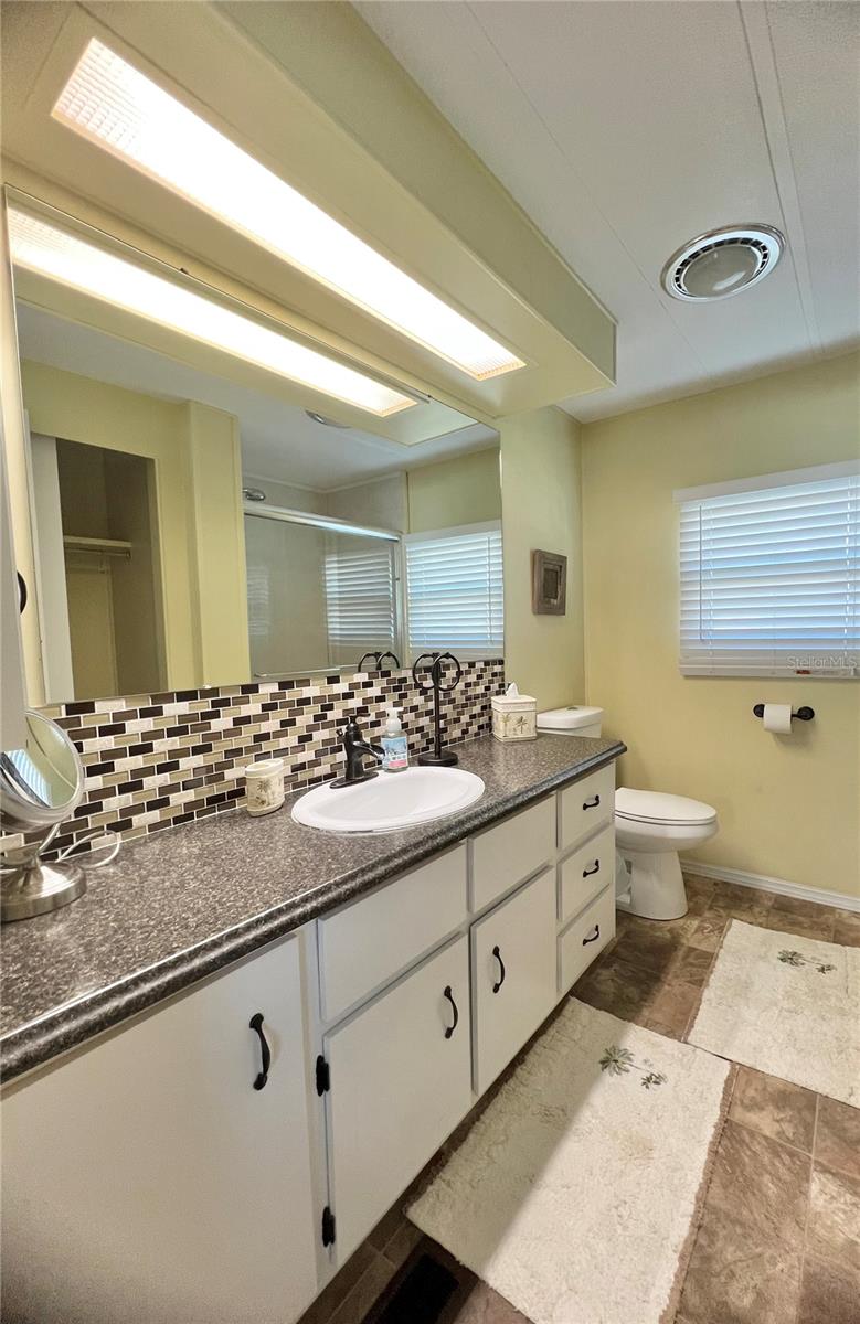 Image 22 of 72 For 1100 Belcher Road S 613