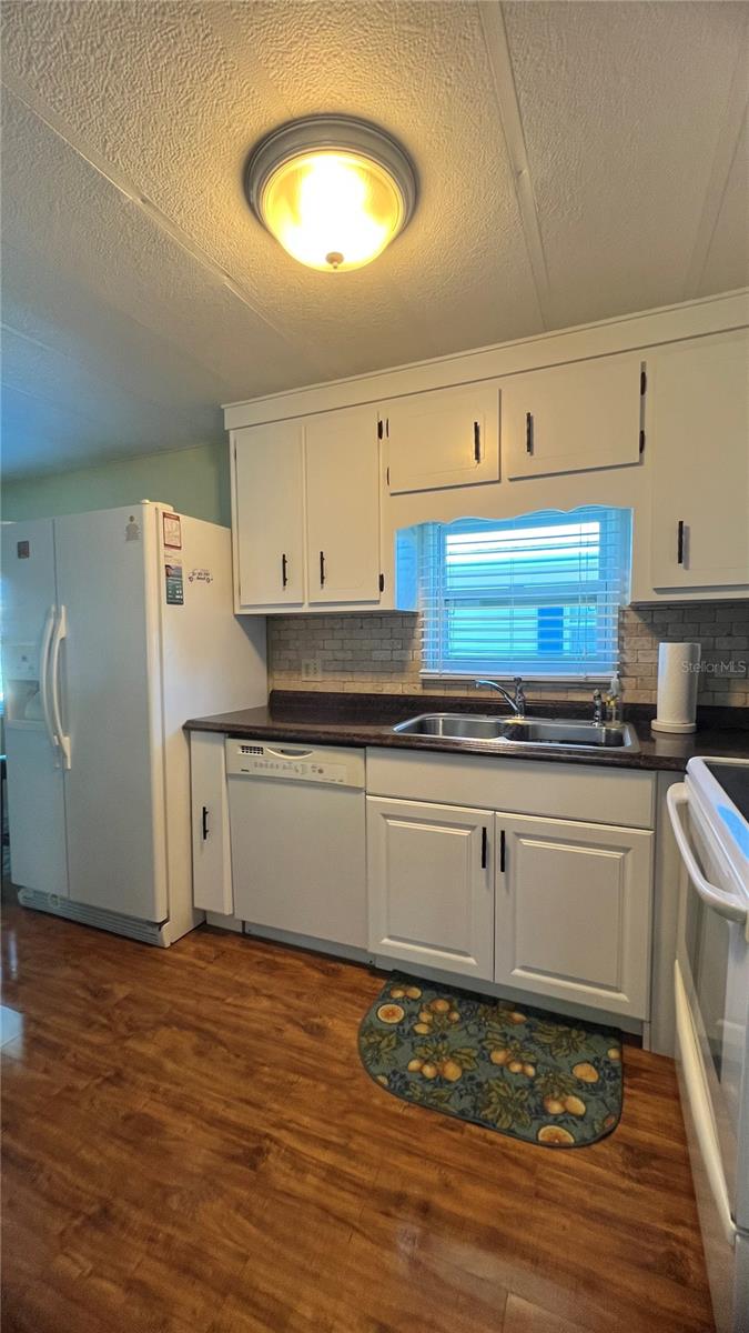 Image 36 of 72 For 1100 Belcher Road S 613